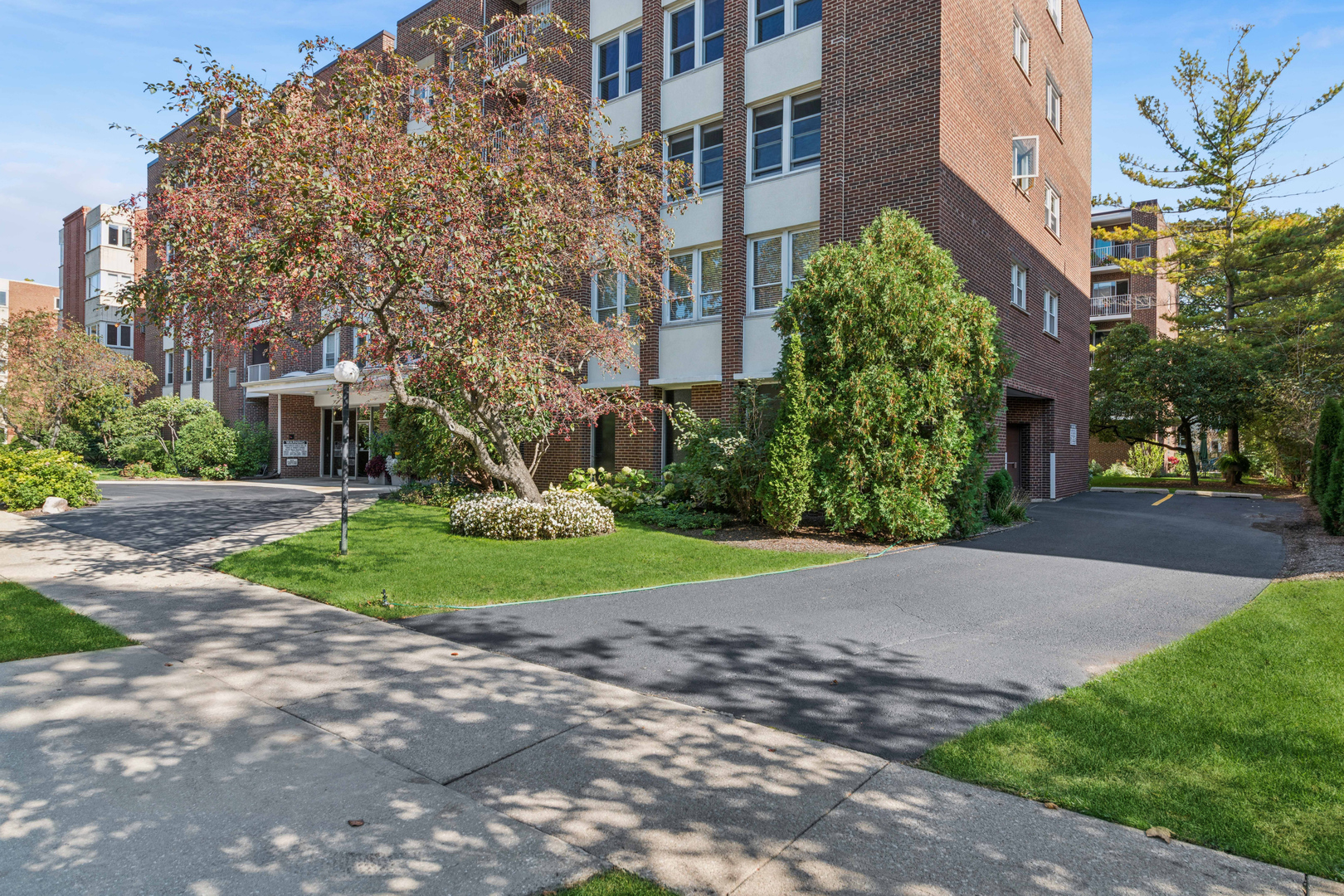 2025 Sherman Avenue Unit 201 — photo