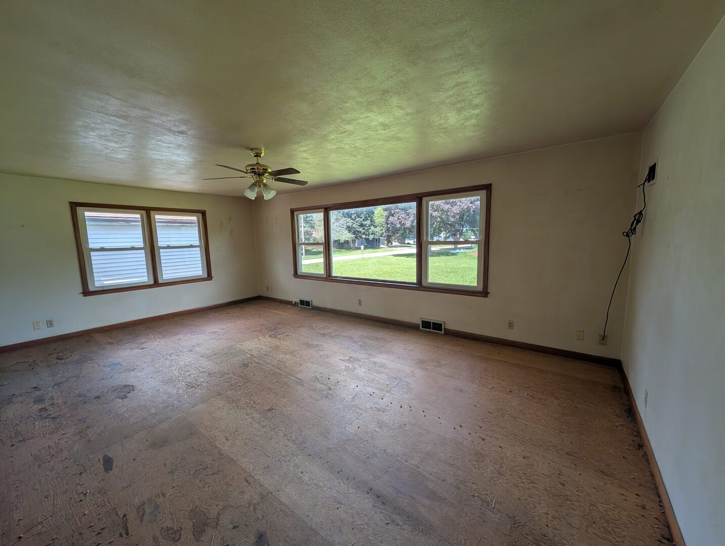 203 E 2nd Street, Genoa, IL 60135 — photo 2