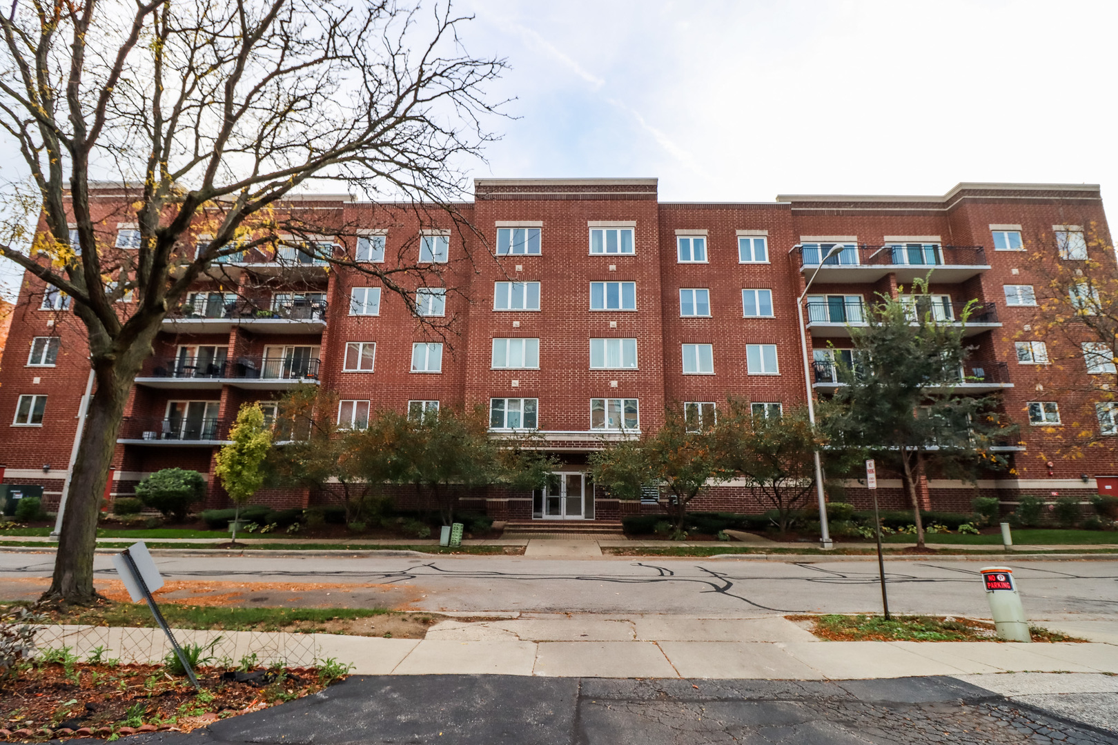 1675 Mill Street Unit 208 — photo