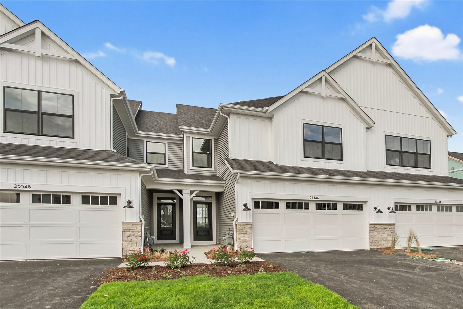 25546 W Emory Lane — photo