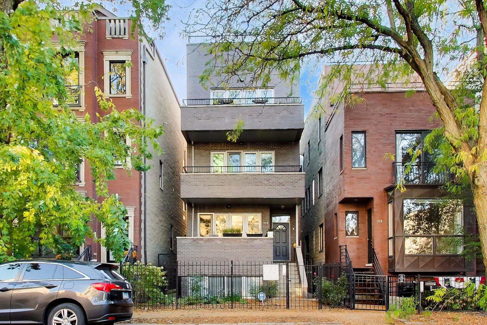 918 N Wood Street Unit 3 — photo