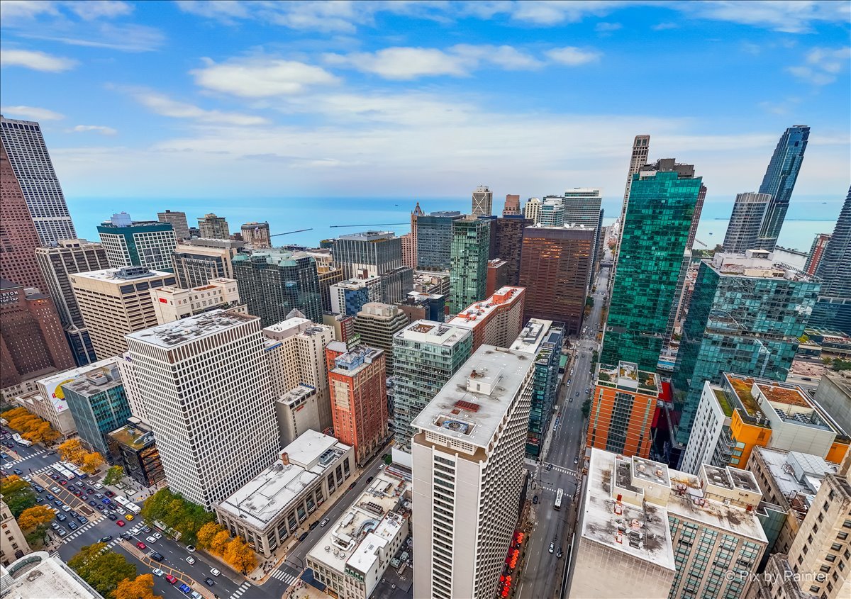 535 N Michigan Avenue Unit 801 — photo