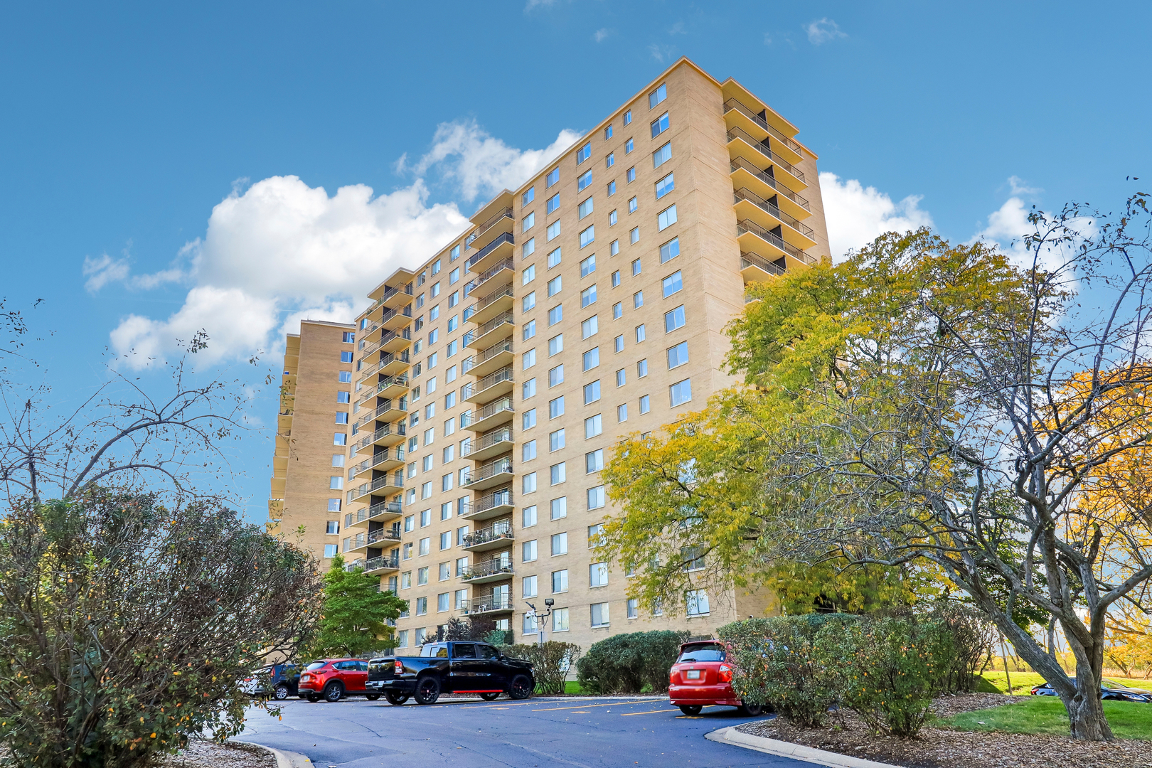 7033 N Kedzie Avenue Unit 1704 — photo