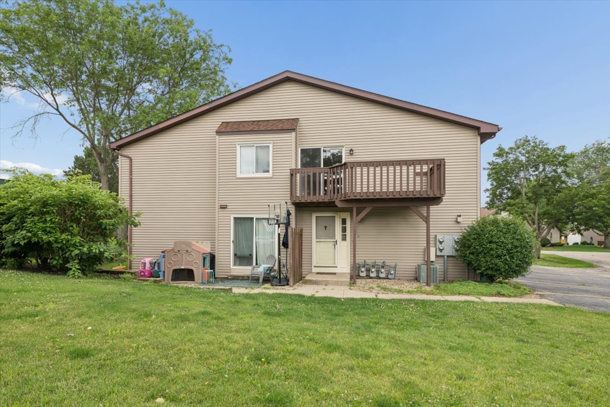 1810 Kerrybrook Court Unit 1810 — photo