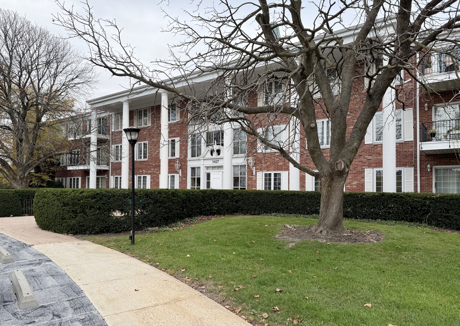3427 Vollmer Road Unit 204 — photo