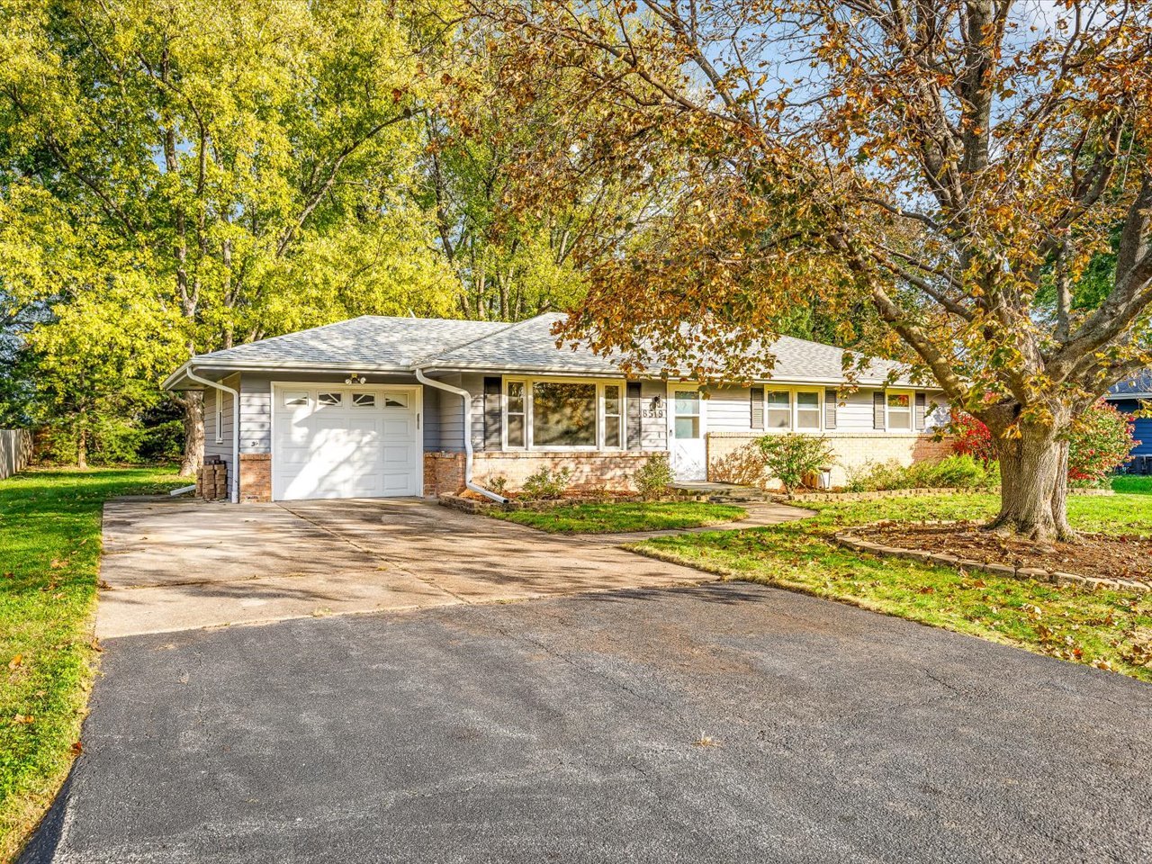 8519 Bobolink Drive — photo
