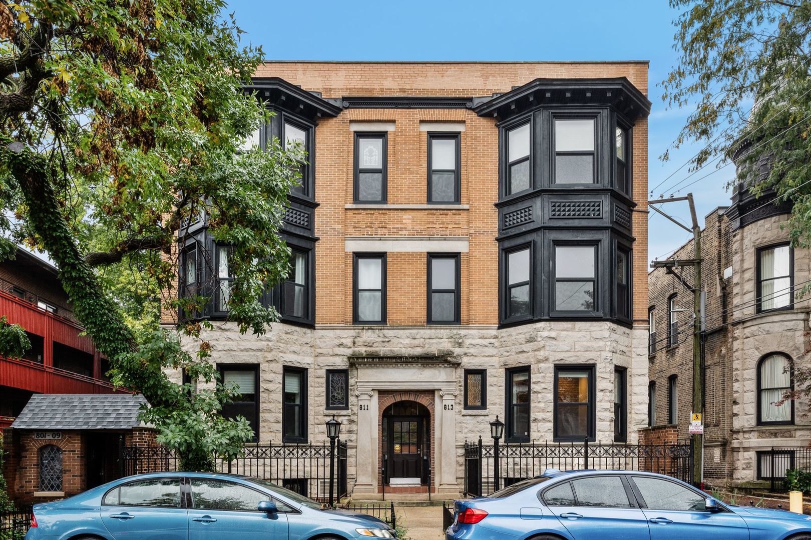 813 W Oakdale Avenue Unit 1W — photo