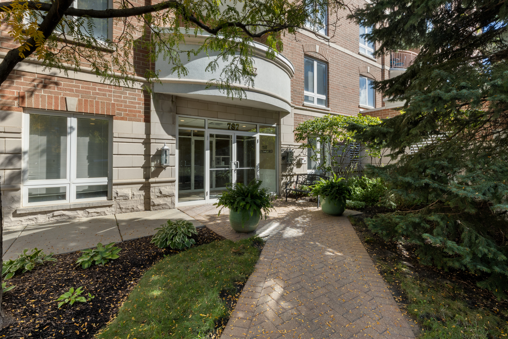787 Graceland Avenue Unit 501 — photo