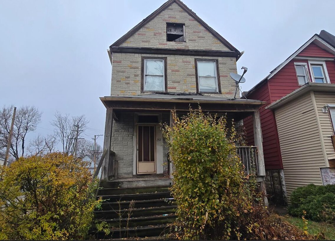 330 W 60th Place — photo
