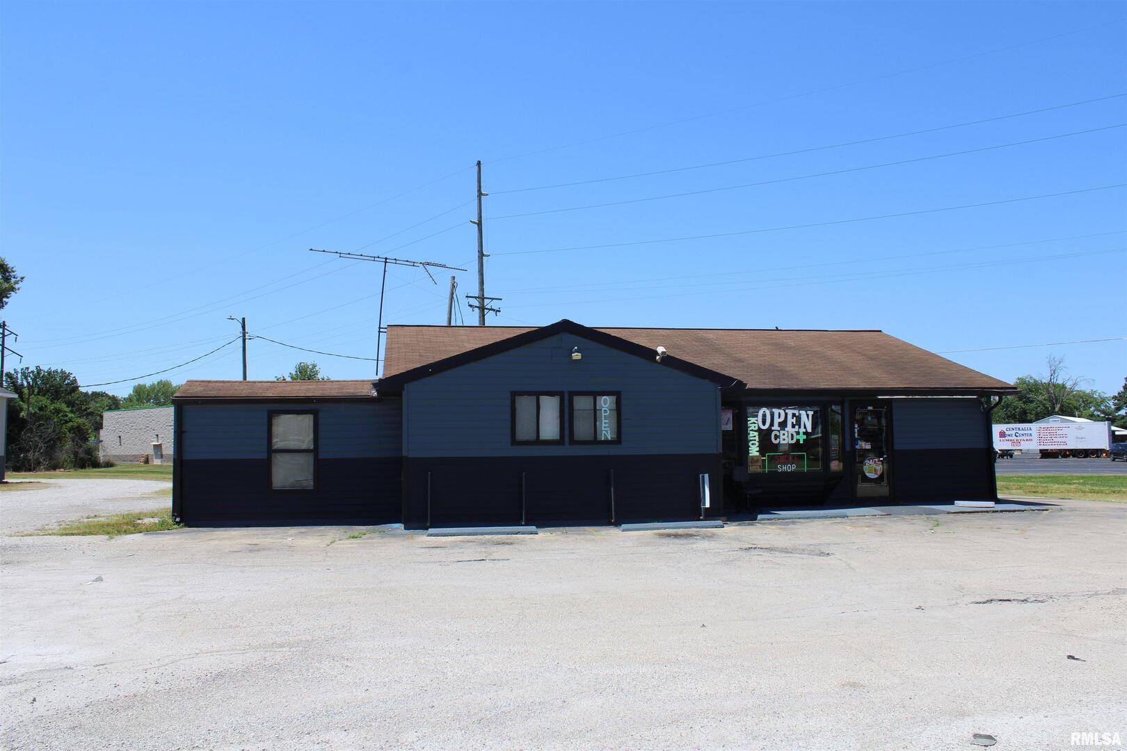 1235 W Broadway Street — photo