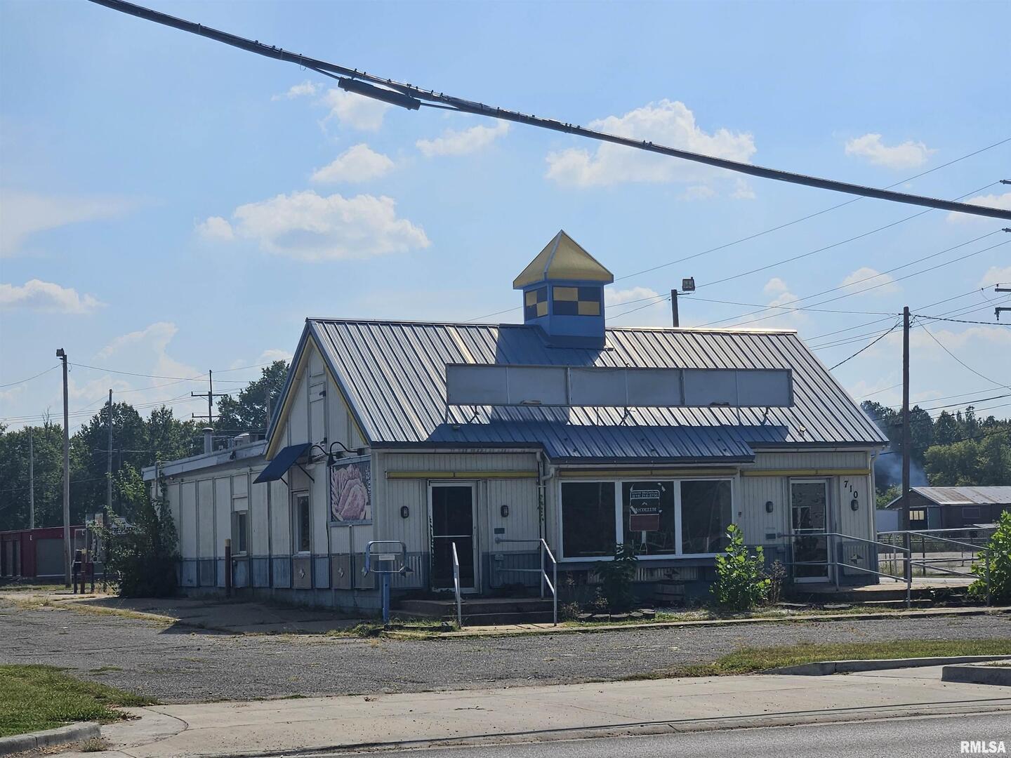 710 W Main Street — photo