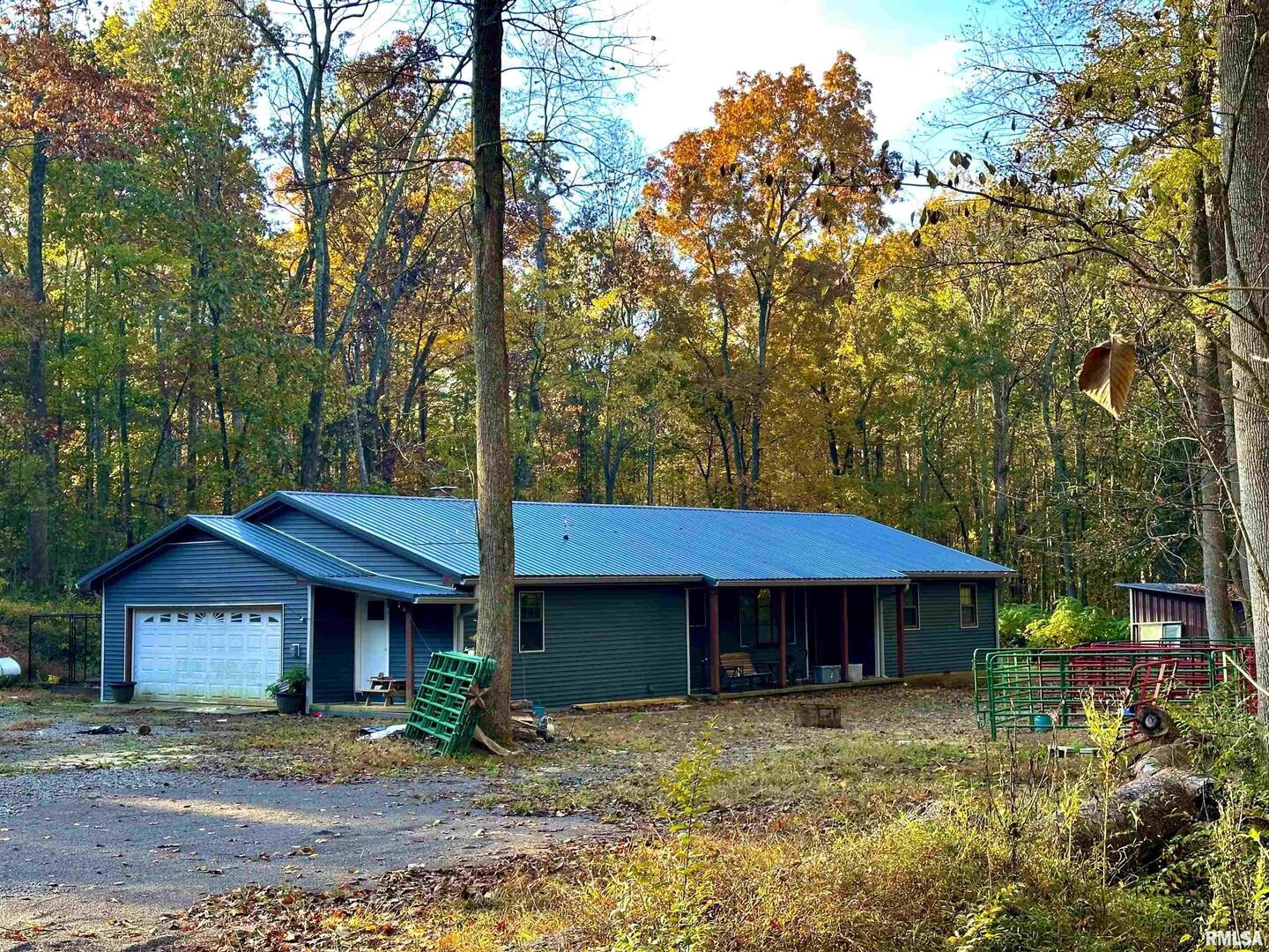 718 Karbers Ridge Road — photo