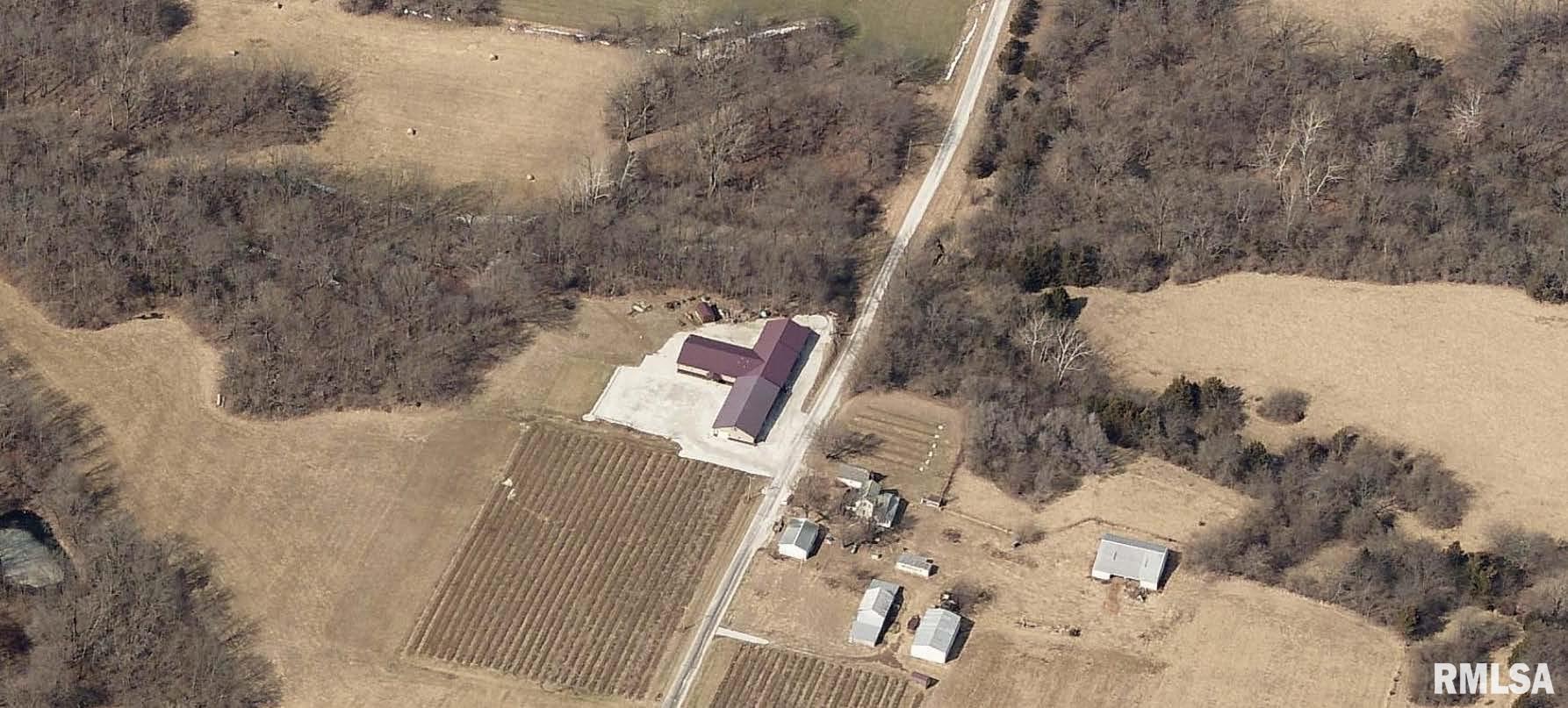 2142 N Hancock County Road — photo