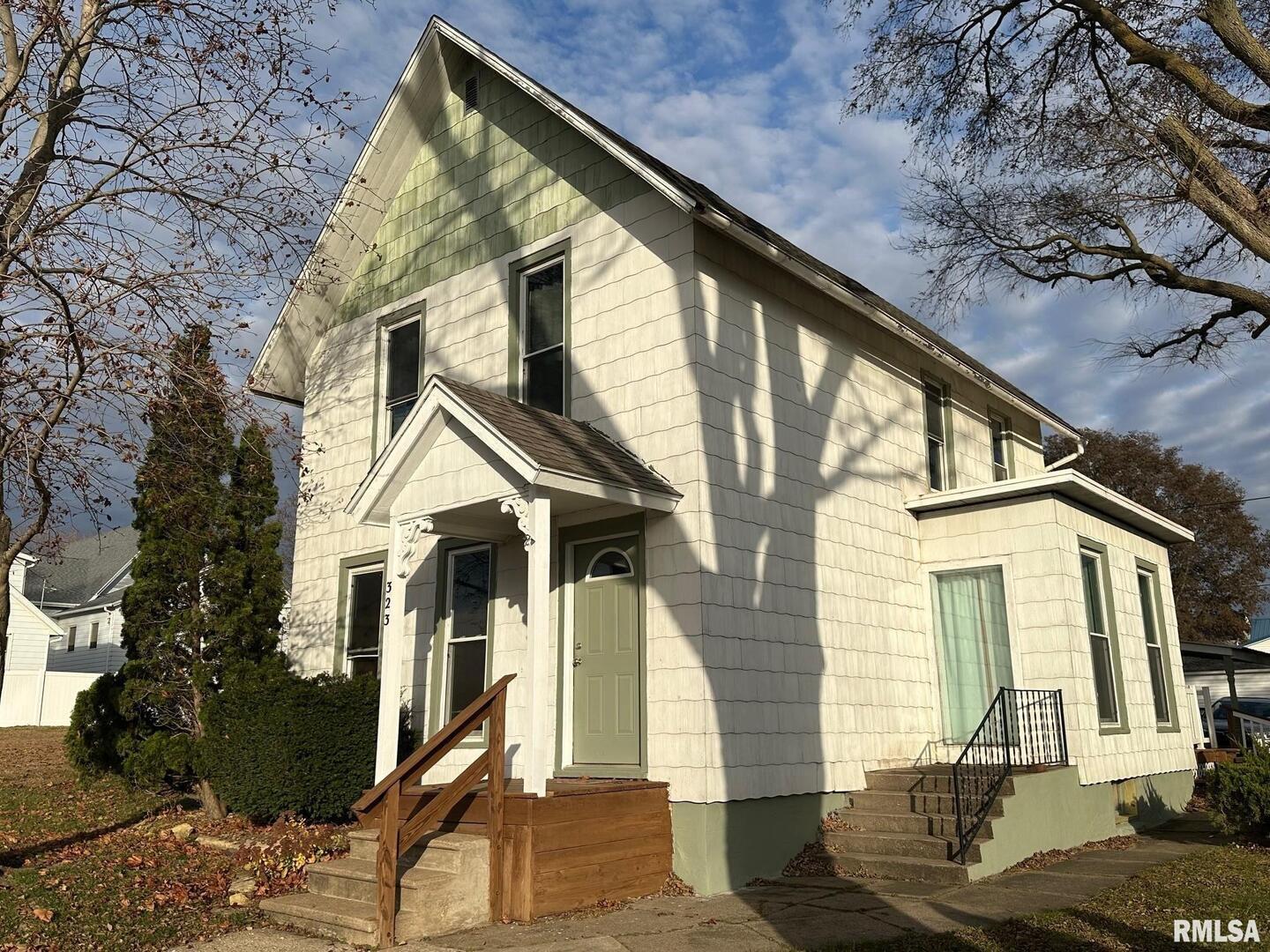 323 Lincoln Street — photo