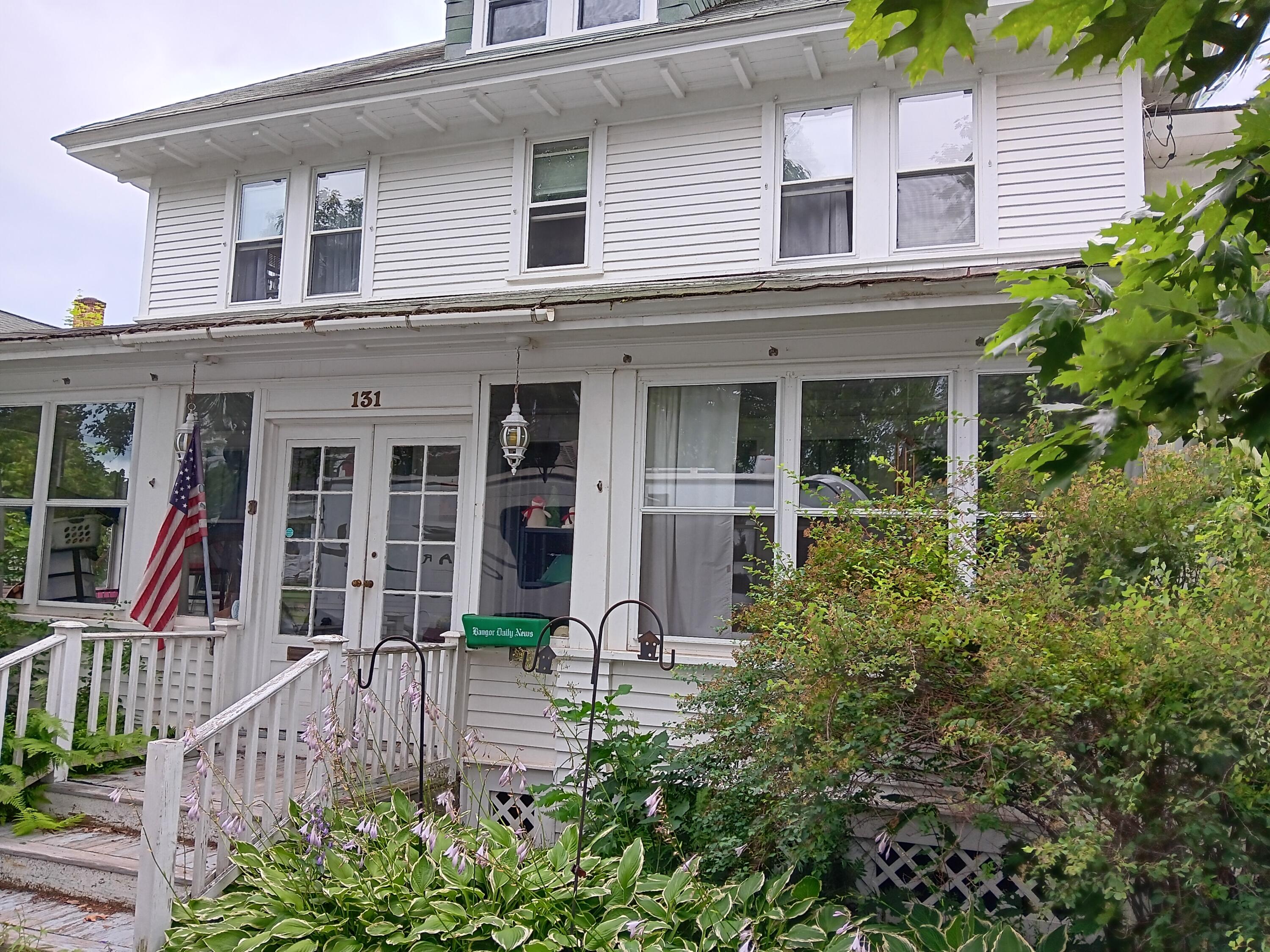 131 Maine Avenue — photo