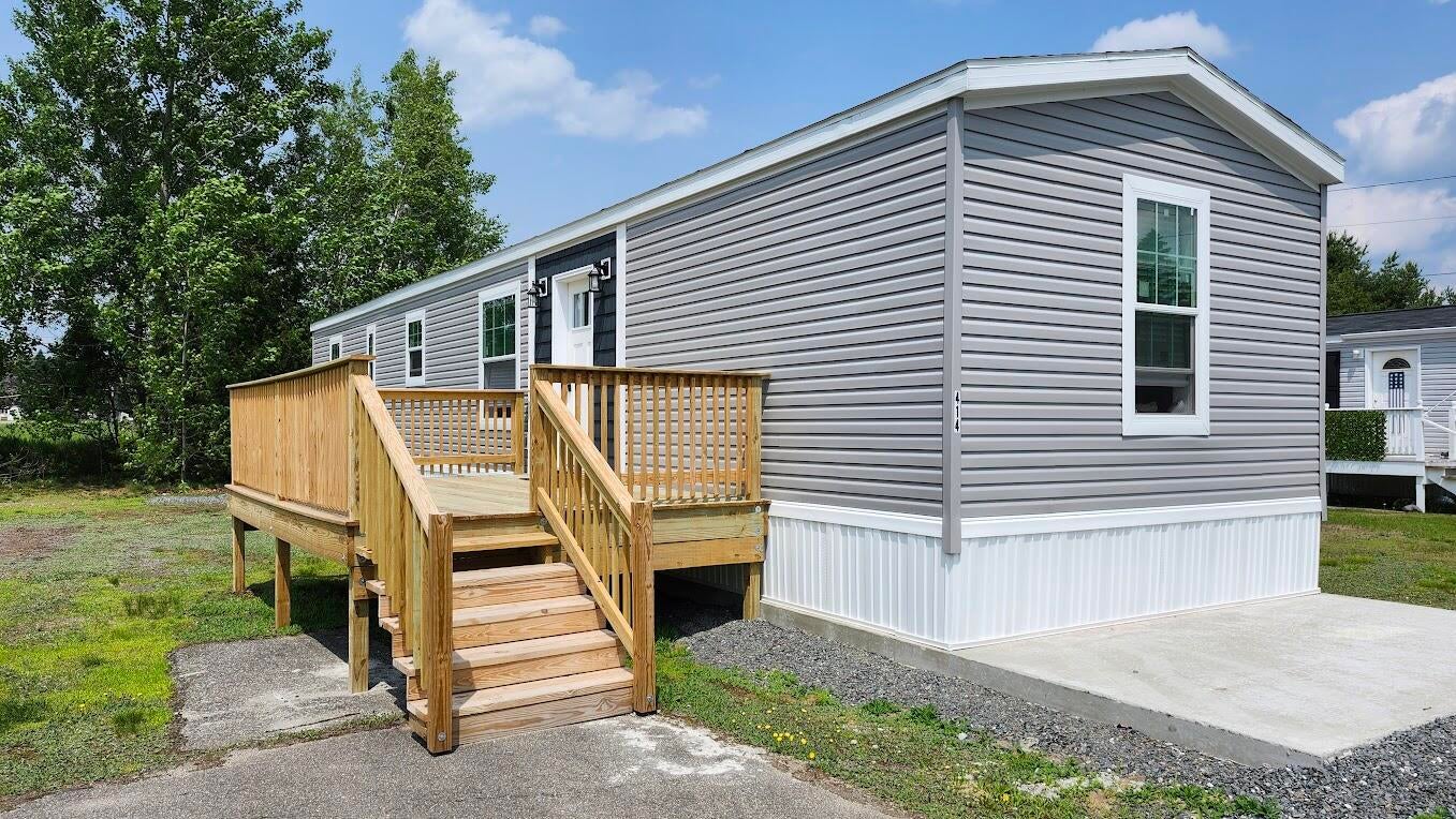 Lot 00 Kelley Mobile Home Park — photo
