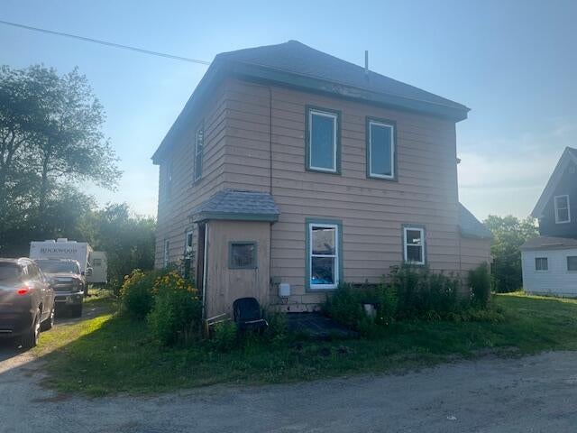 6 Chase Lane — photo