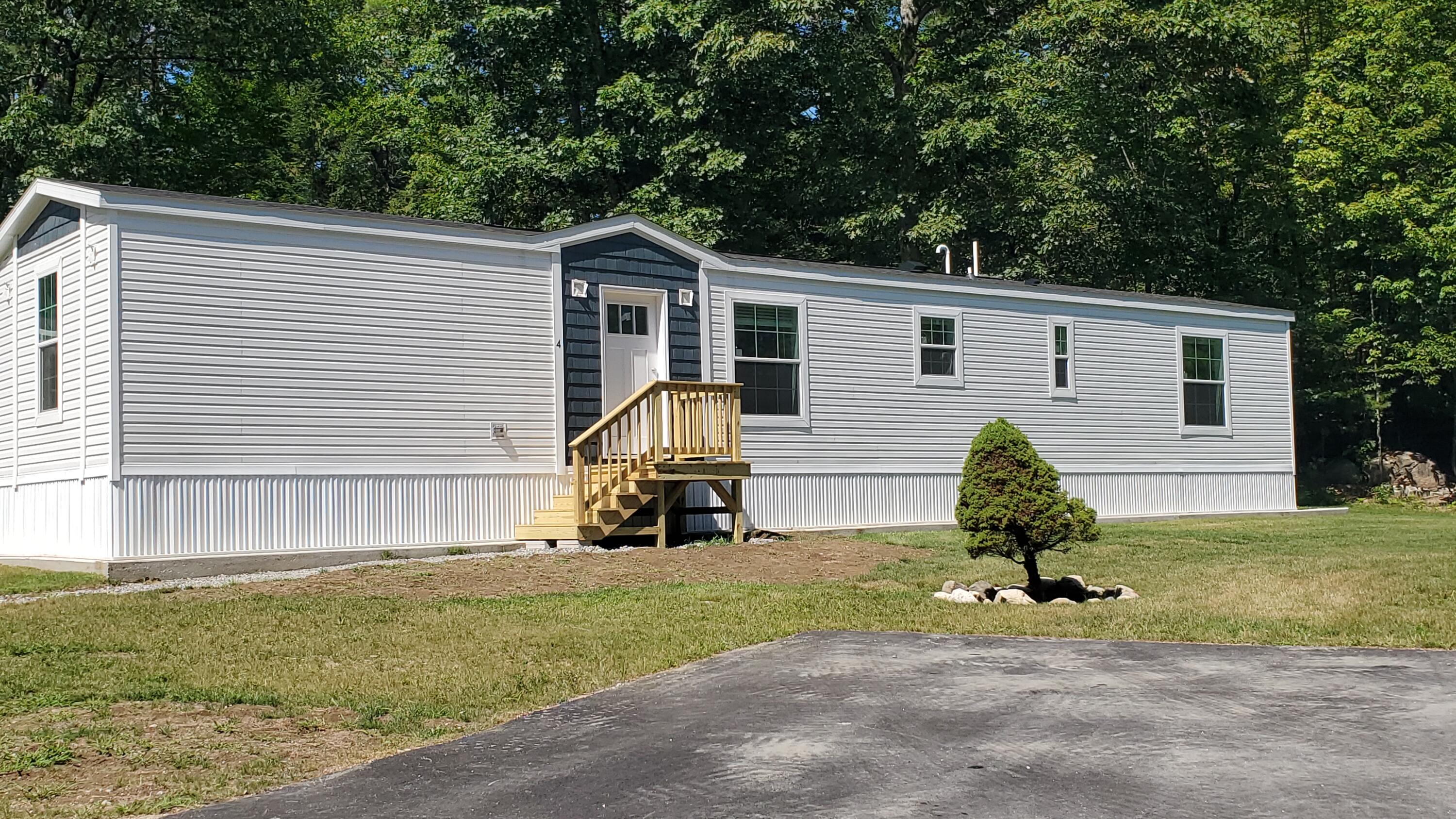 4 Laurik Lane — photo