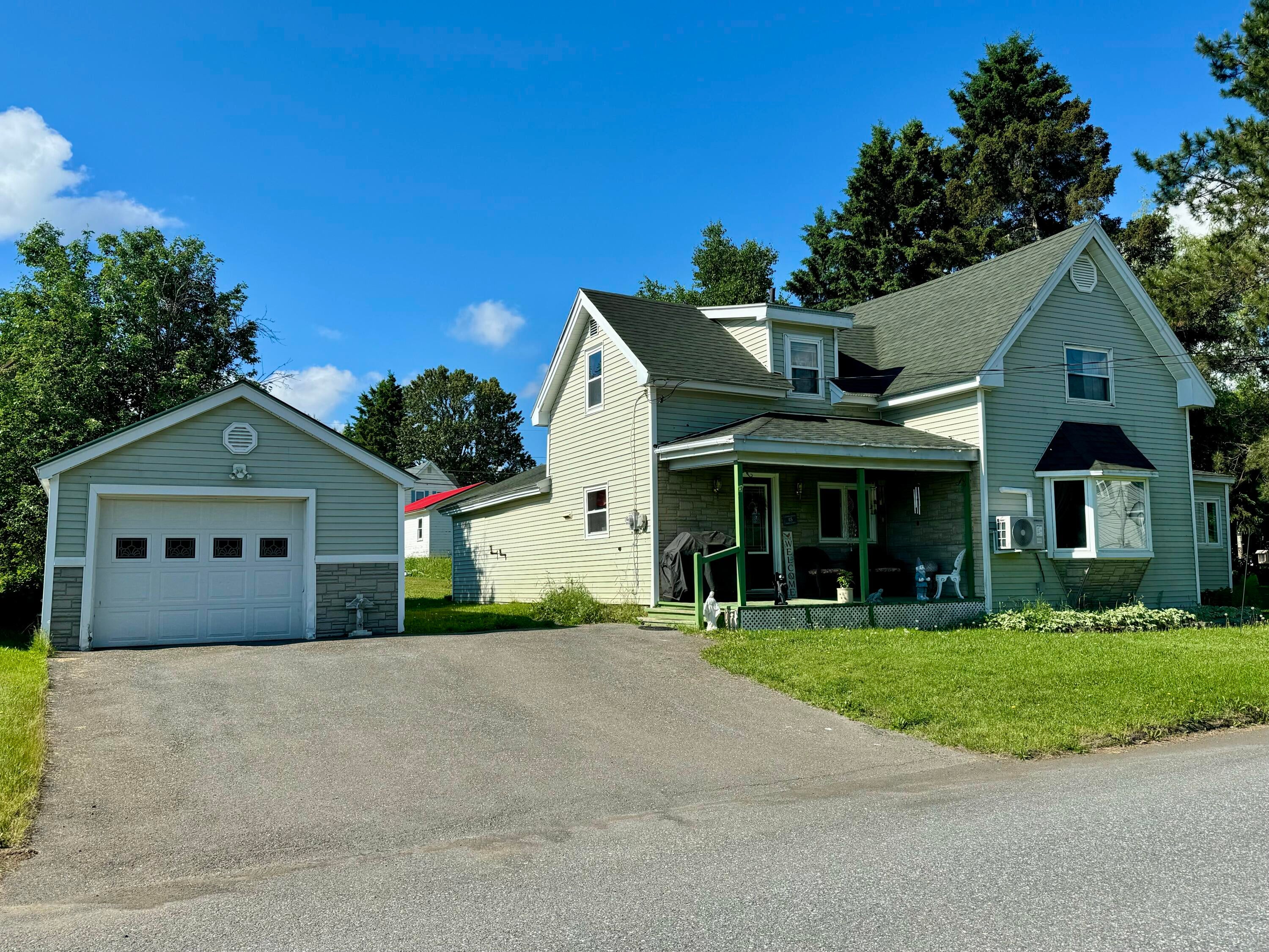 45 Dennis Street — photo