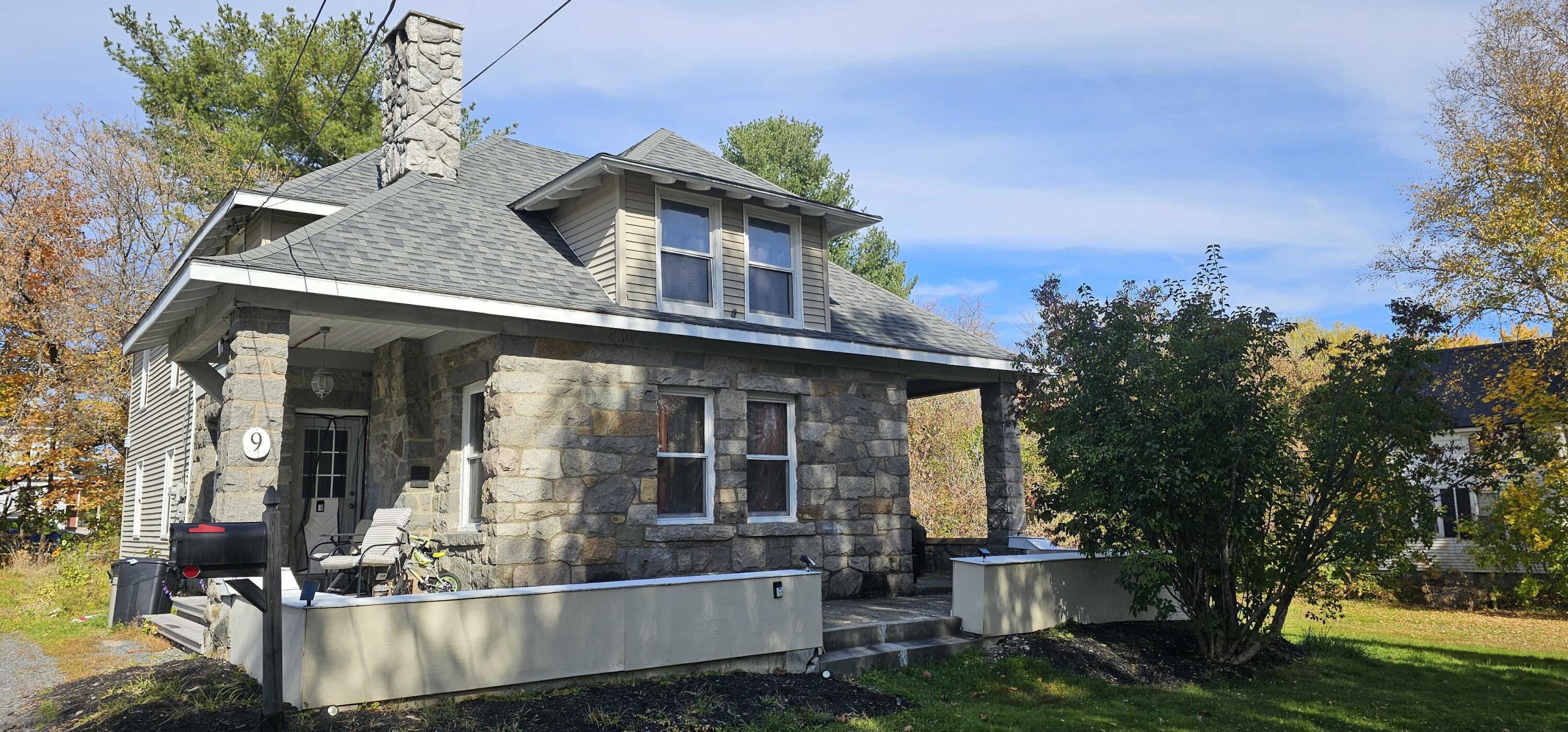 9 School Street — photo