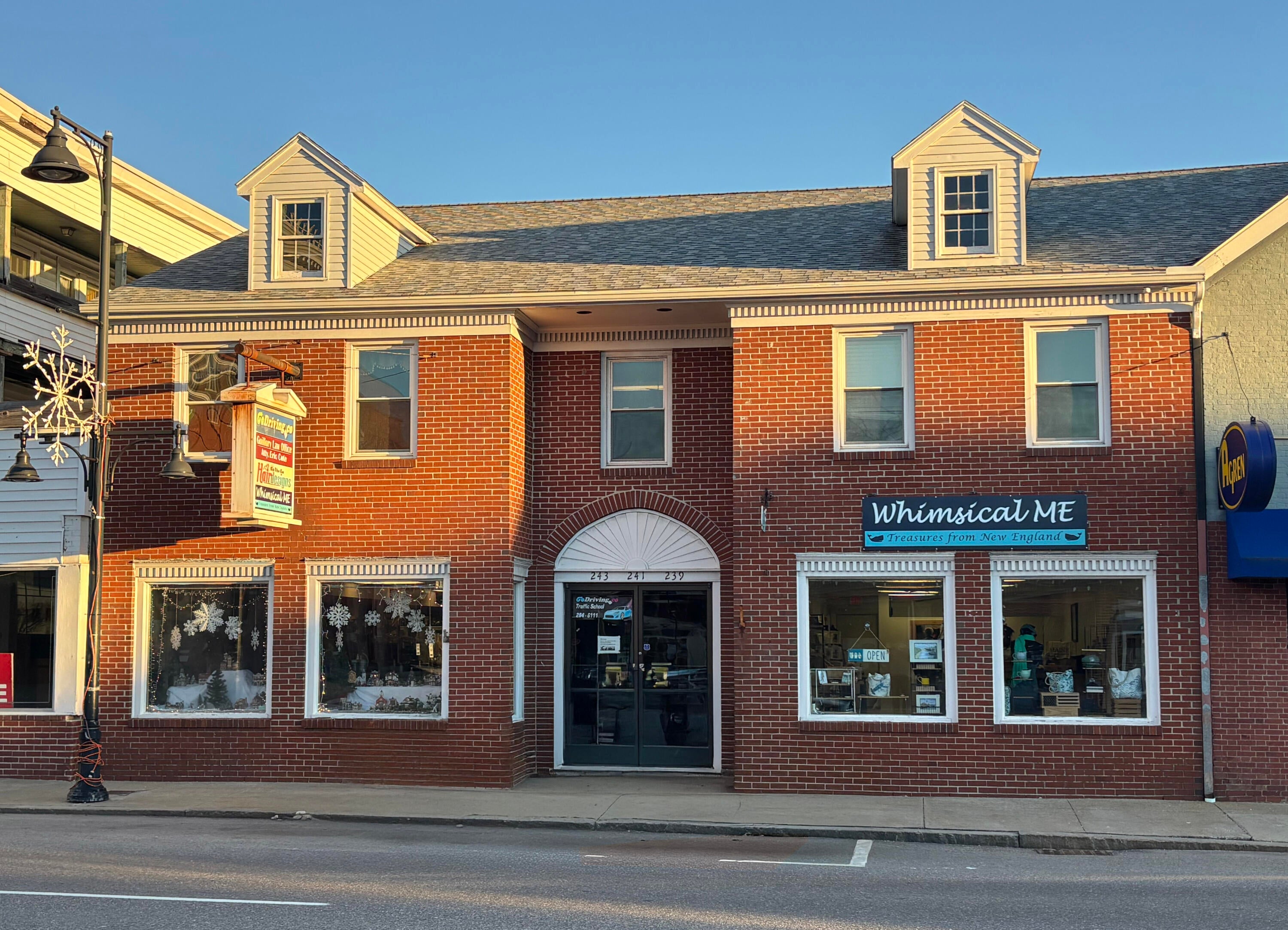 239 Main Street — photo