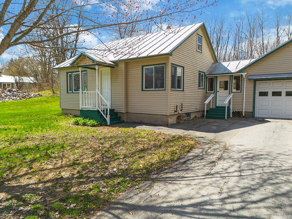 84 Bray Avenue — photo