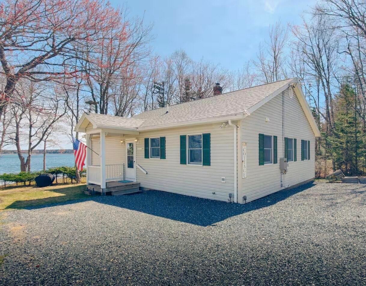 431 Paul Bunyan Road — photo