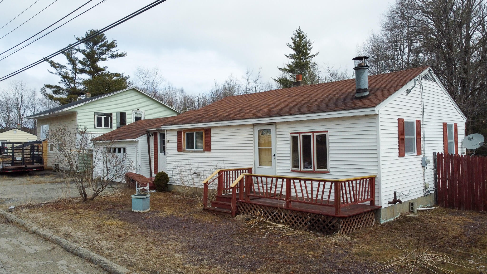 255 Bates Street — photo