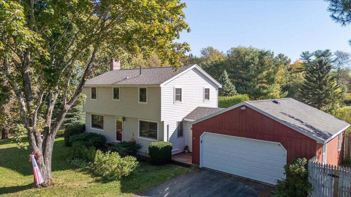 11 Sunnyfield Lane — photo