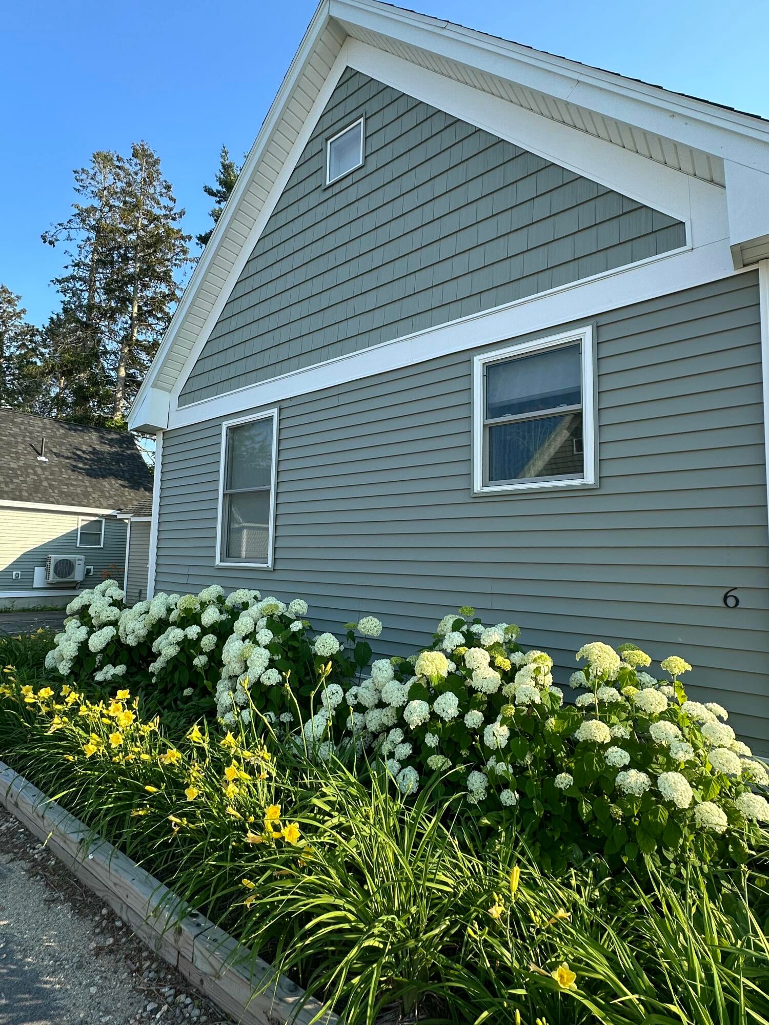 994 Portland Road 6 — photo
