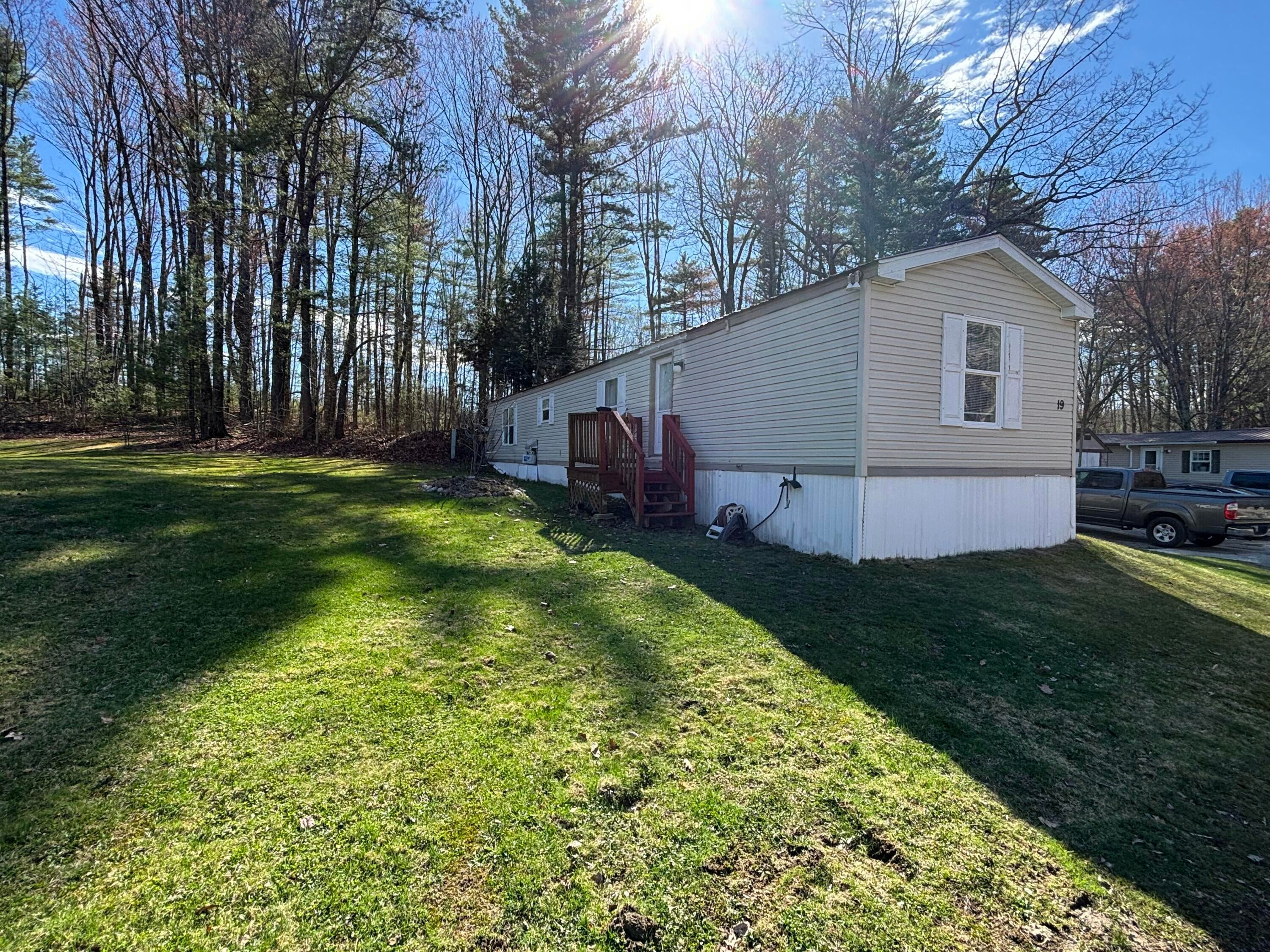 1038 Portland Road 19 — photo