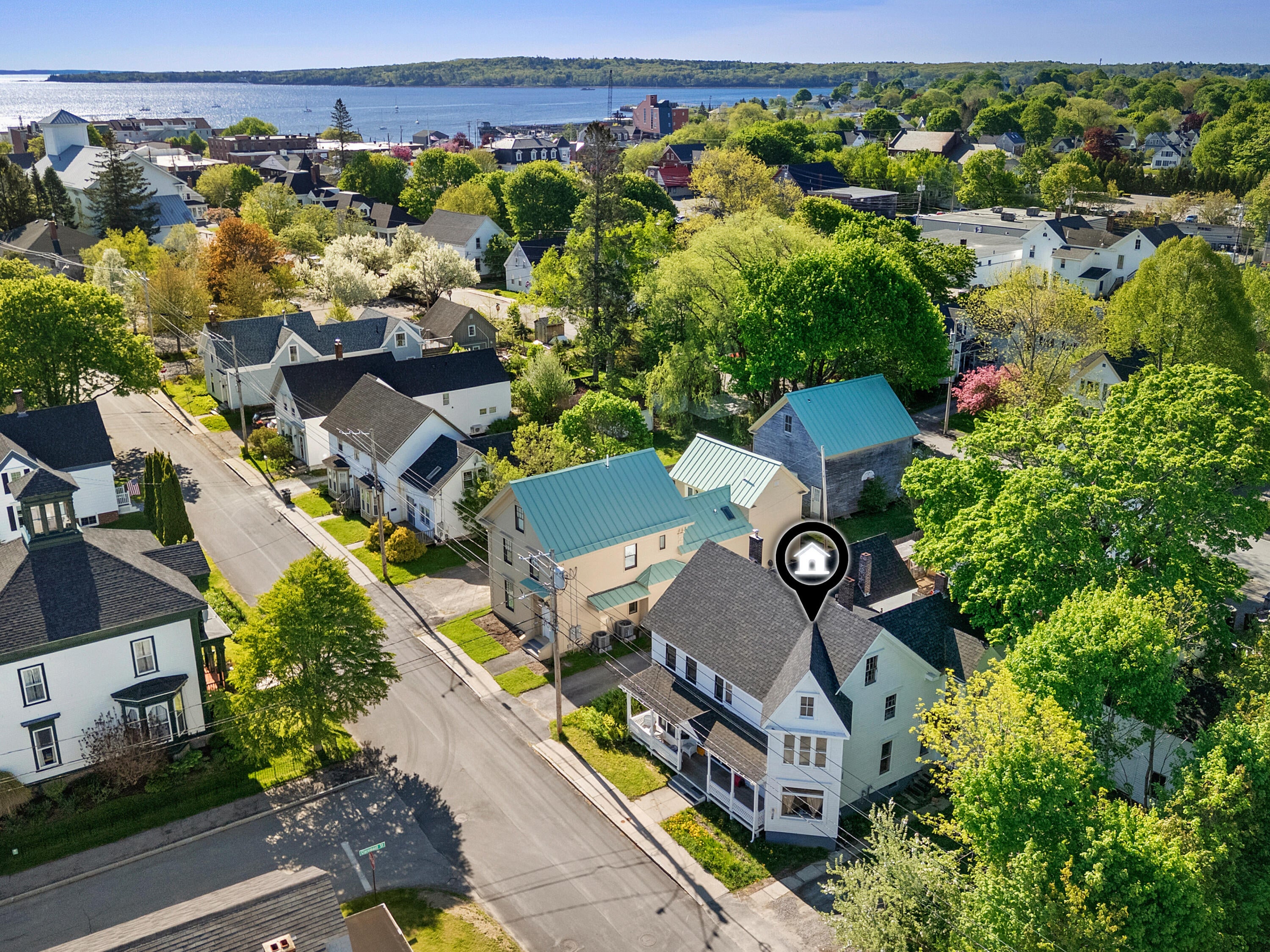 36 Masonic Street — photo