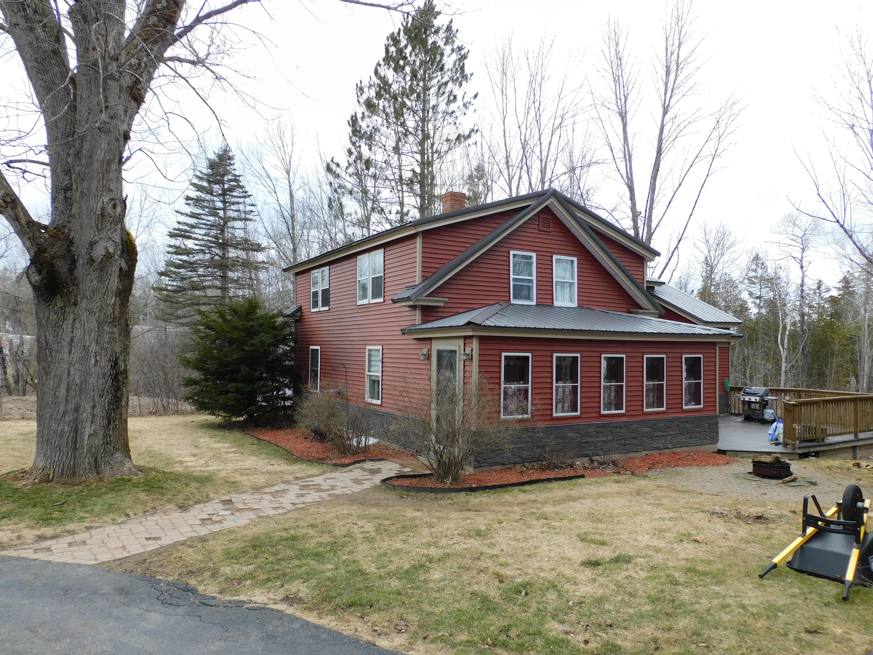 352 S River Road — photo