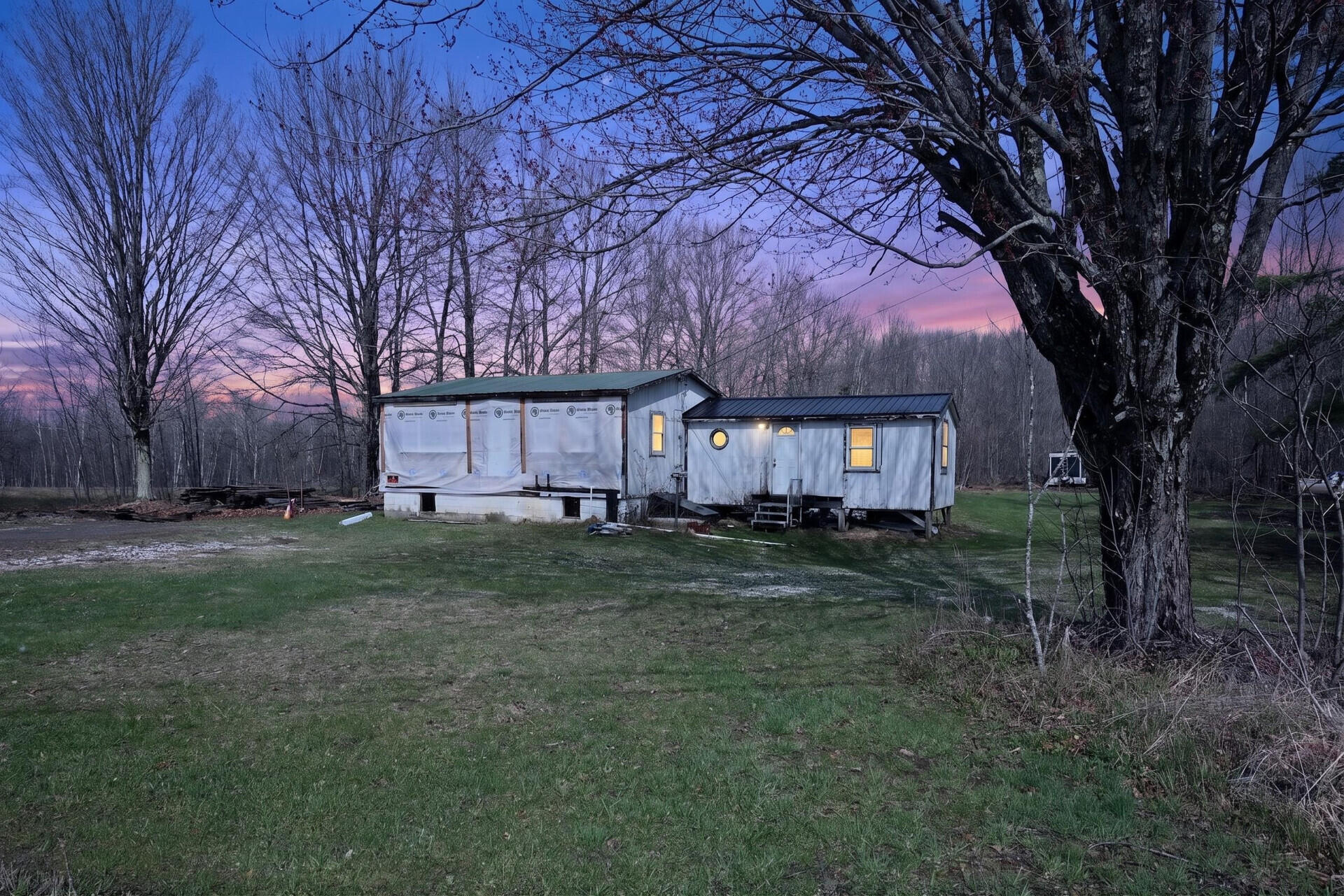 401 Canaan Road — photo