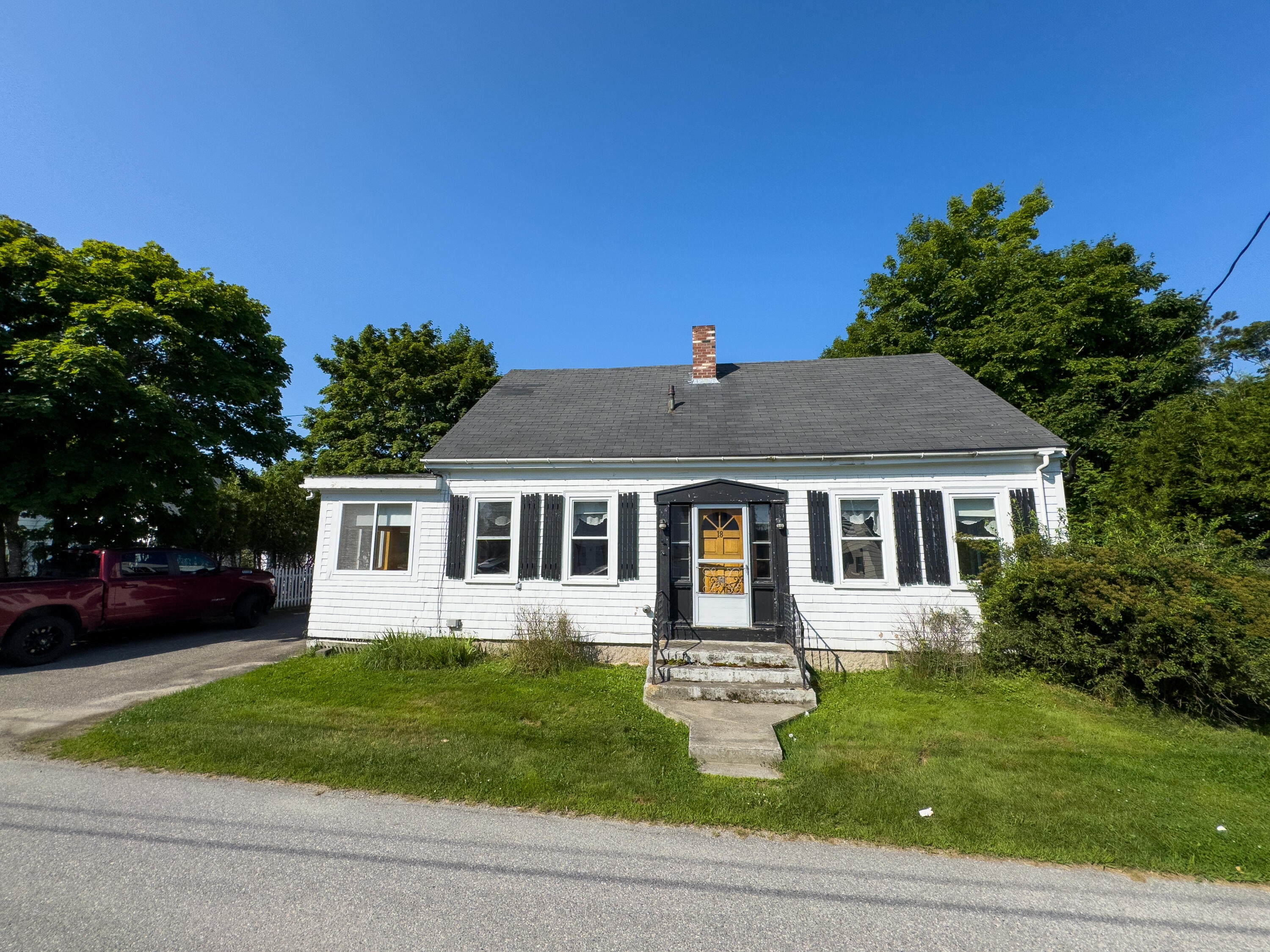 18 Bruce Street — photo