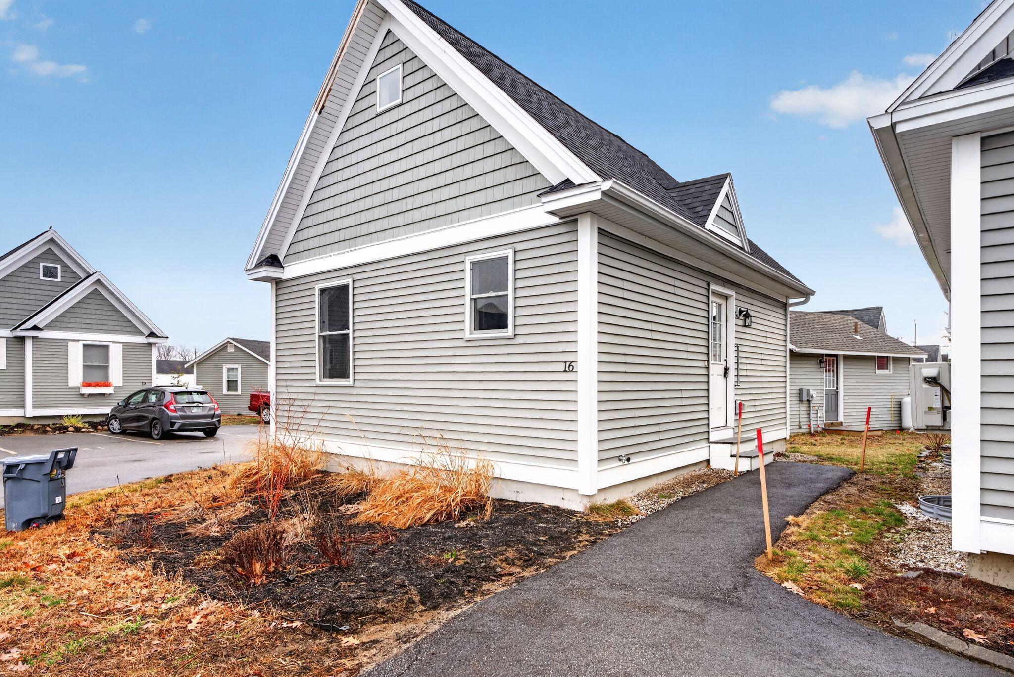 994 Portland Road 16 — photo