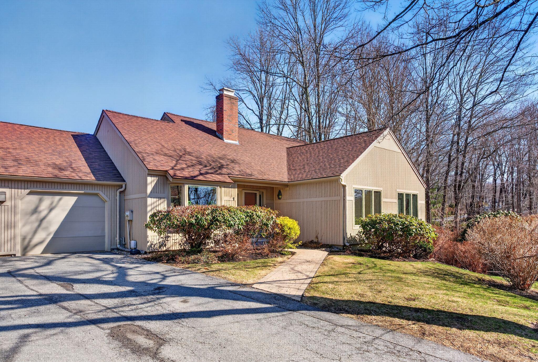 1 Wildwood Drive 1 — photo