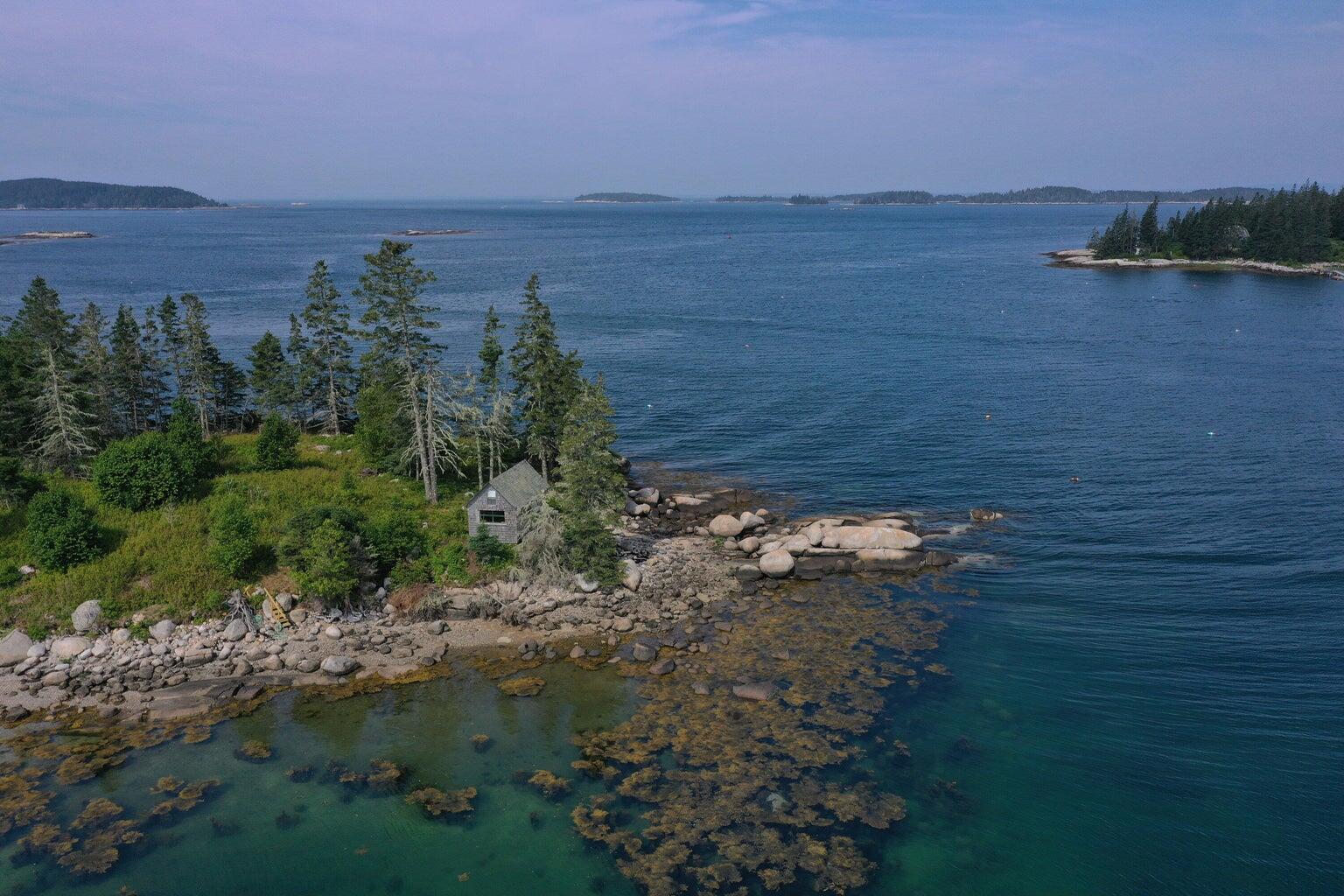 Tbd SW Burying Island — photo