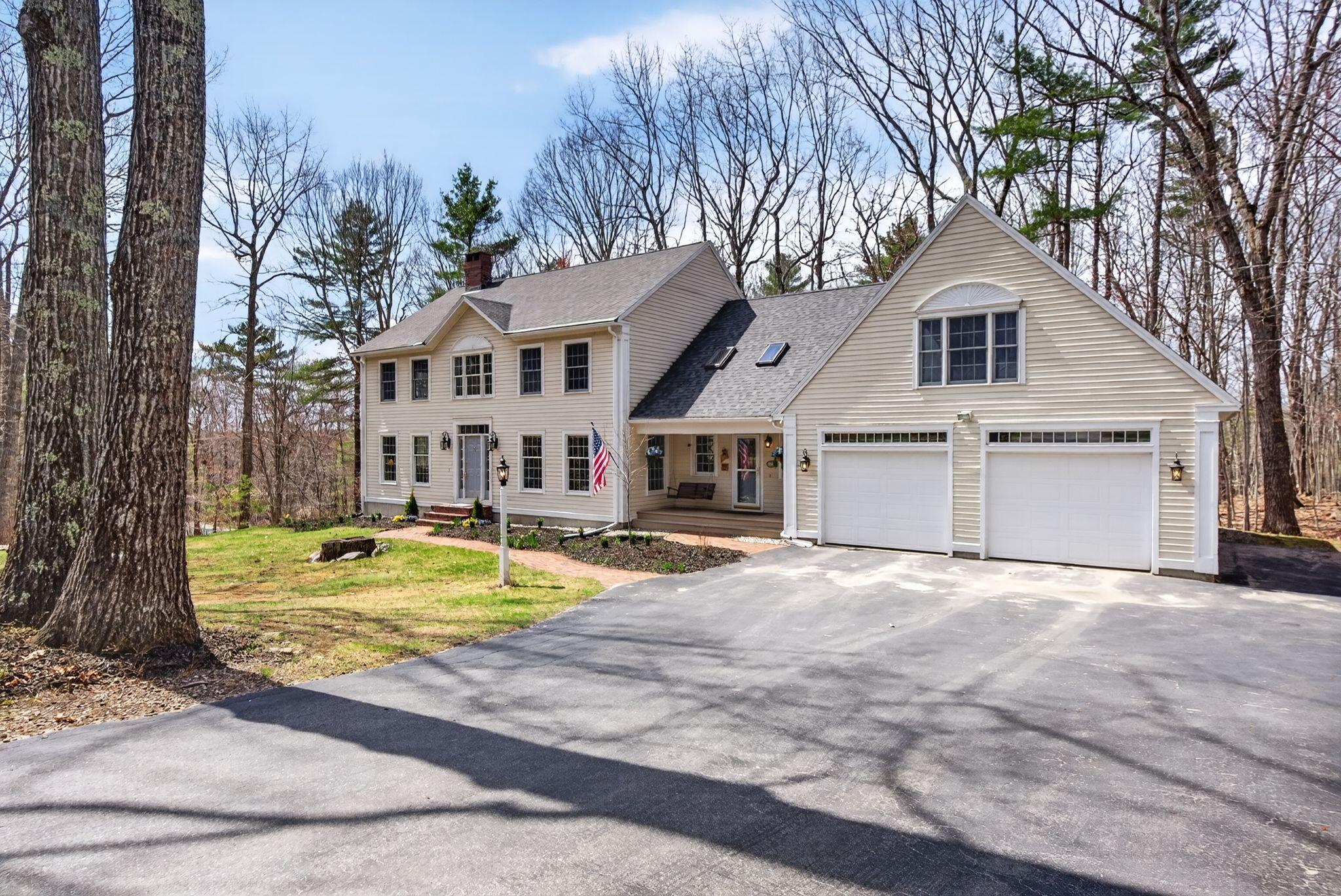 35 Woldbrook Drive — photo