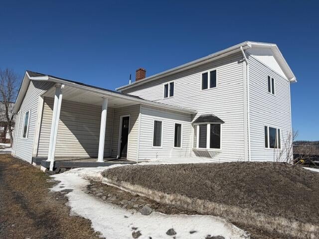 586 Main Street — photo
