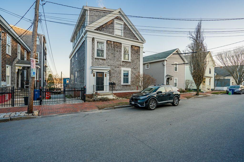 92 Salem Street 2 — photo