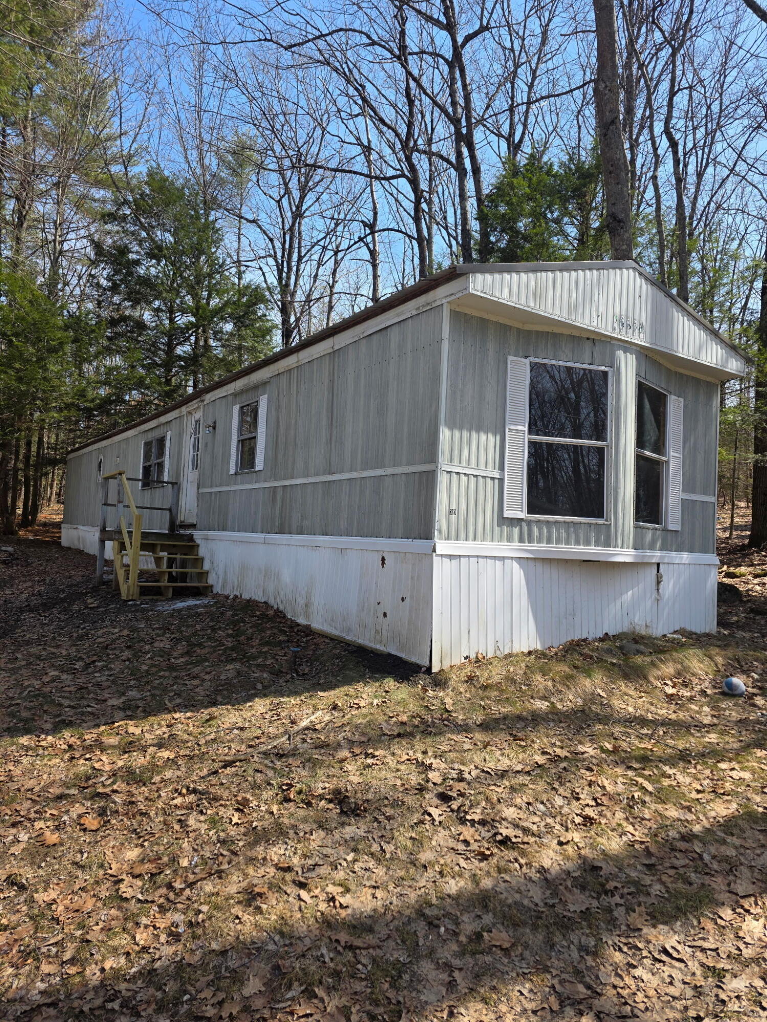 30 Squire Court — photo