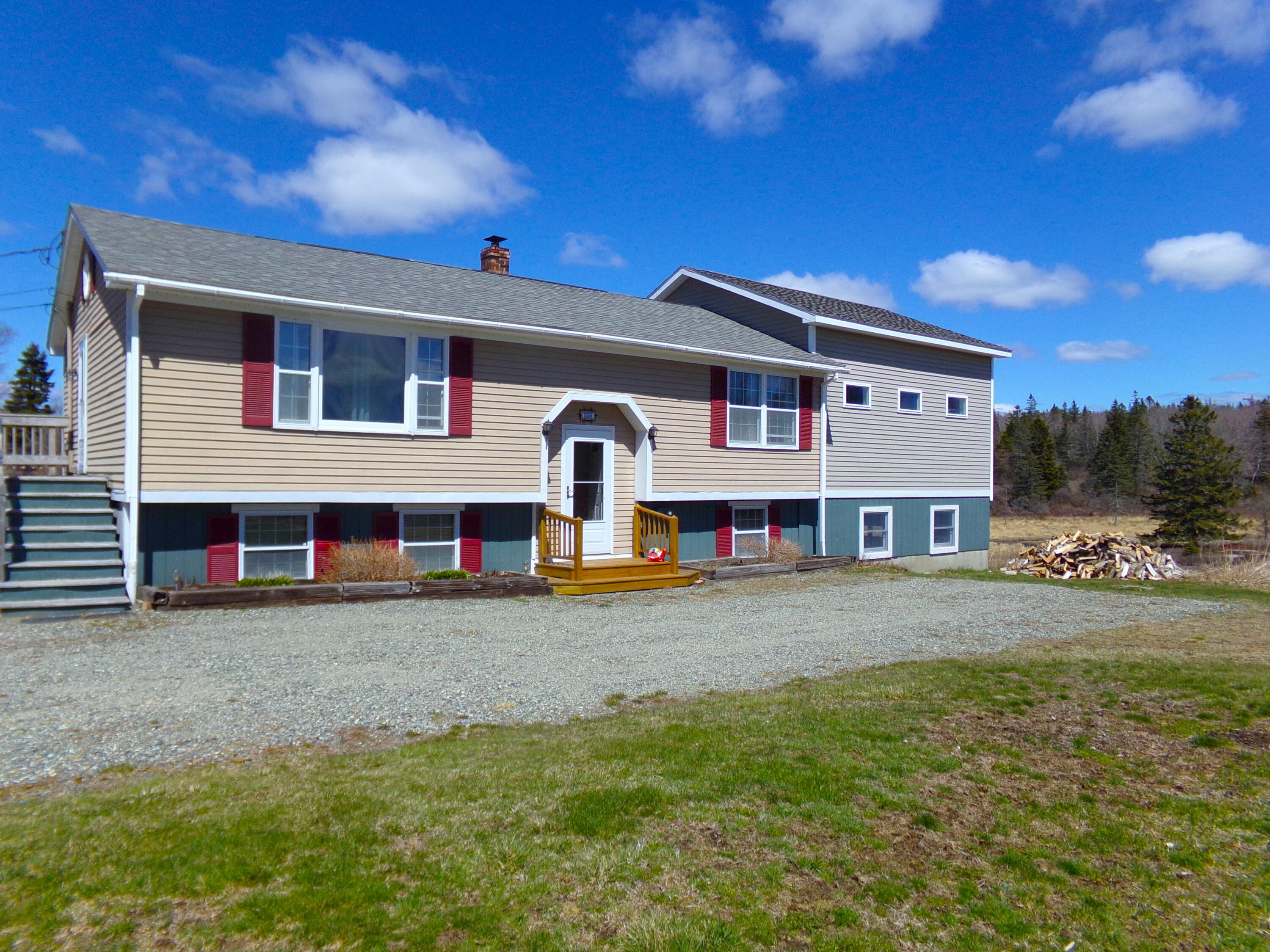 112 Hillcrest Drive — photo