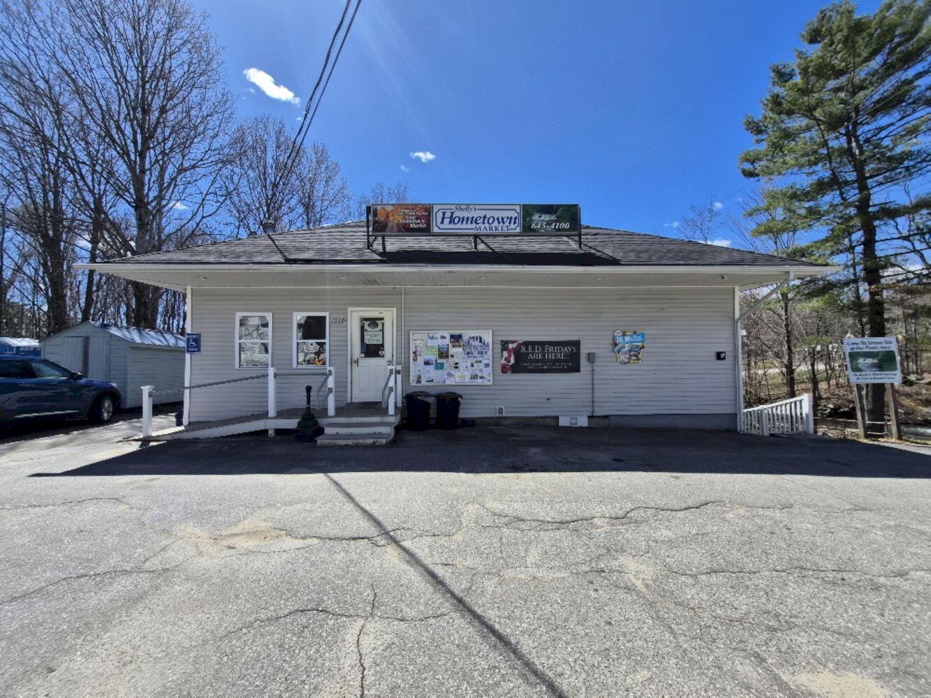 1339 Main Street — photo