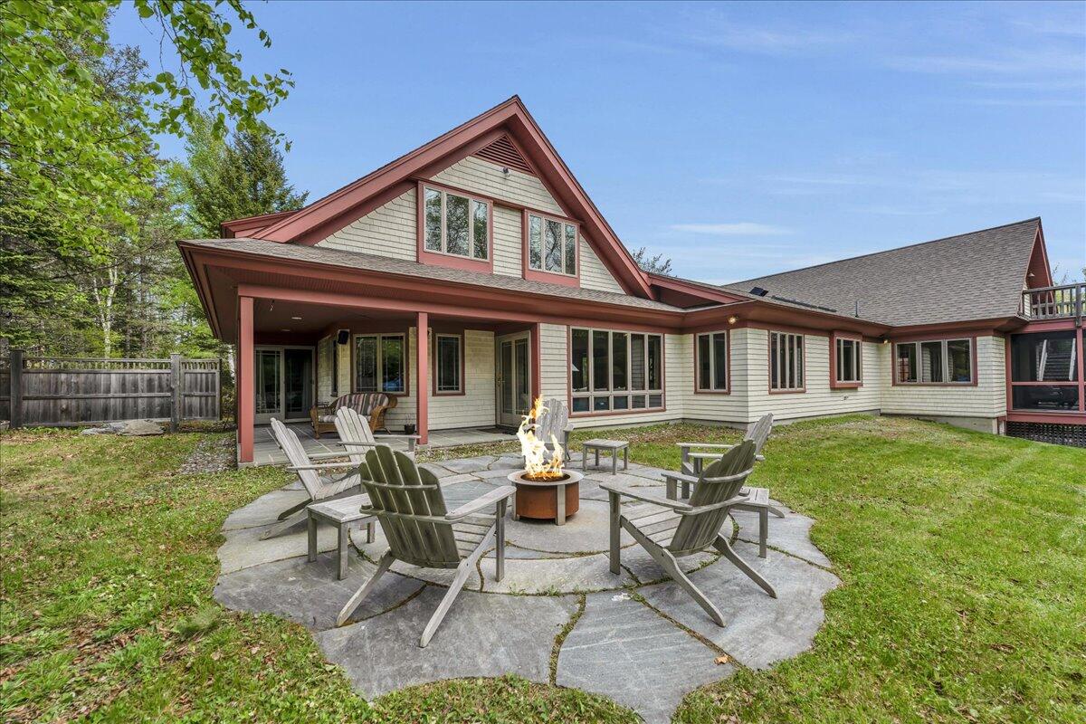70 Ledgewood Lane — photo