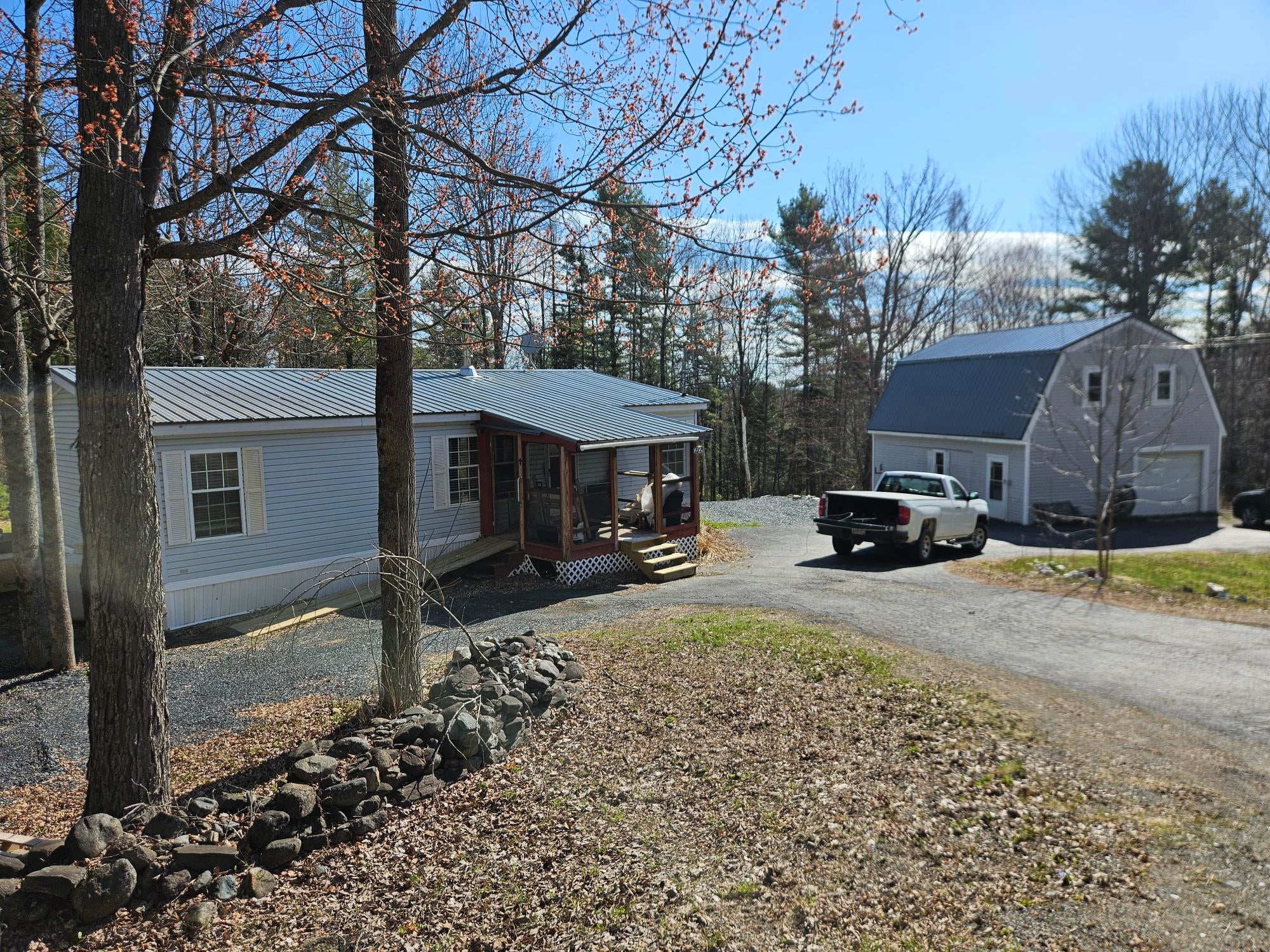 272 N Guilford Road — photo