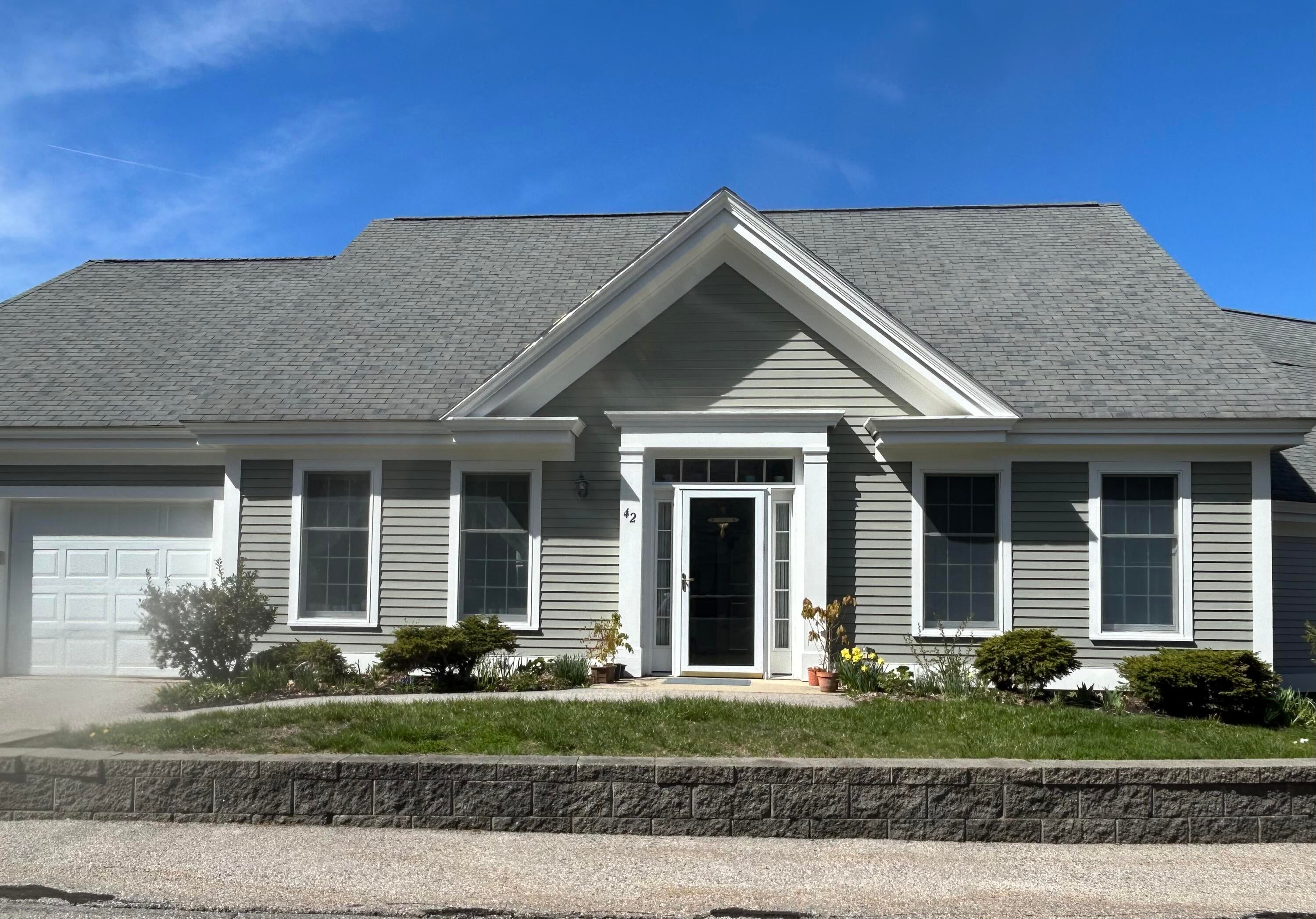 42 Farragut Way 42 — photo