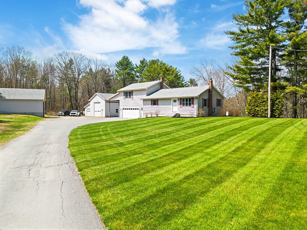 816 Riverside Drive — photo