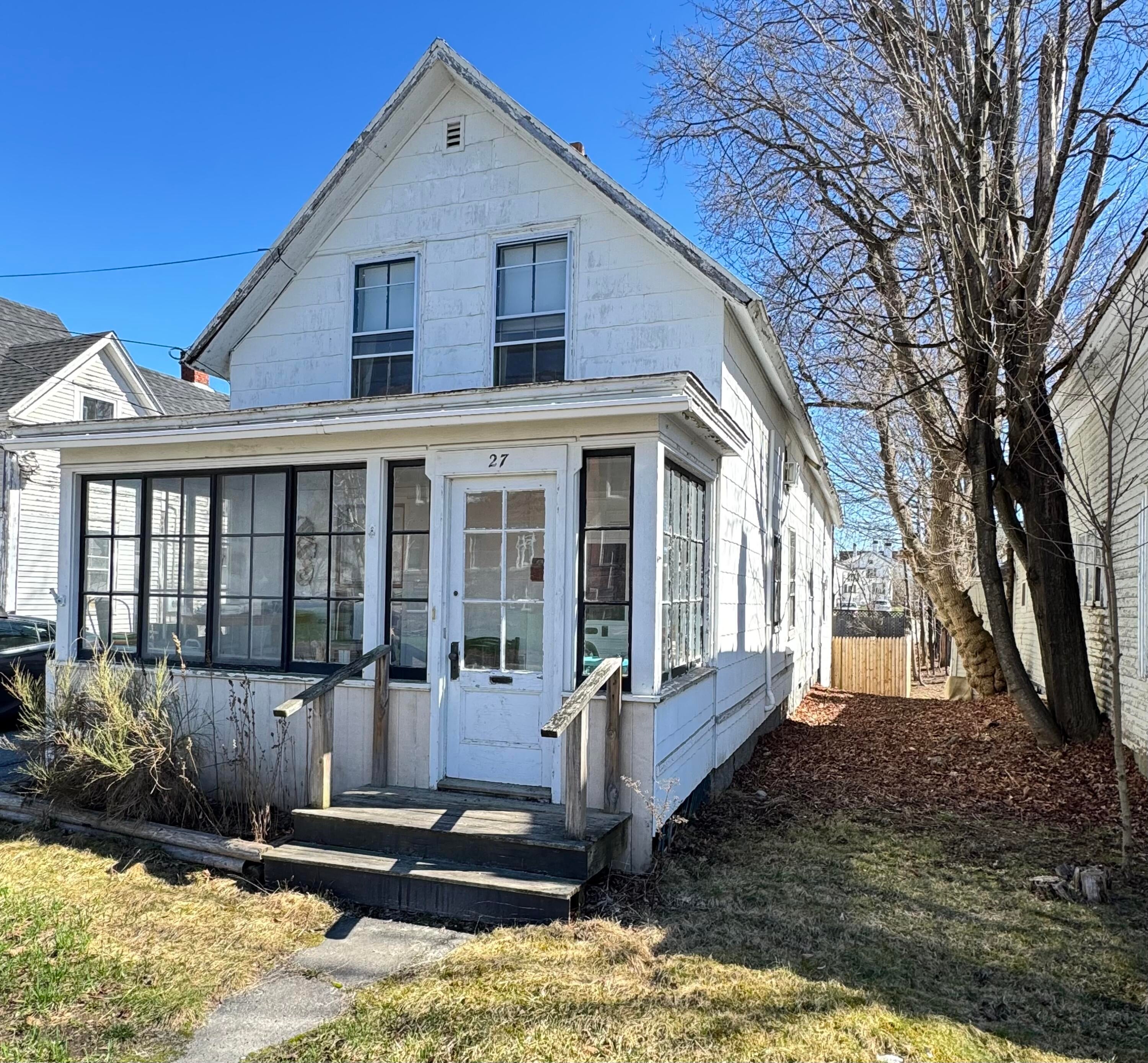 27 Leavitt Street — photo