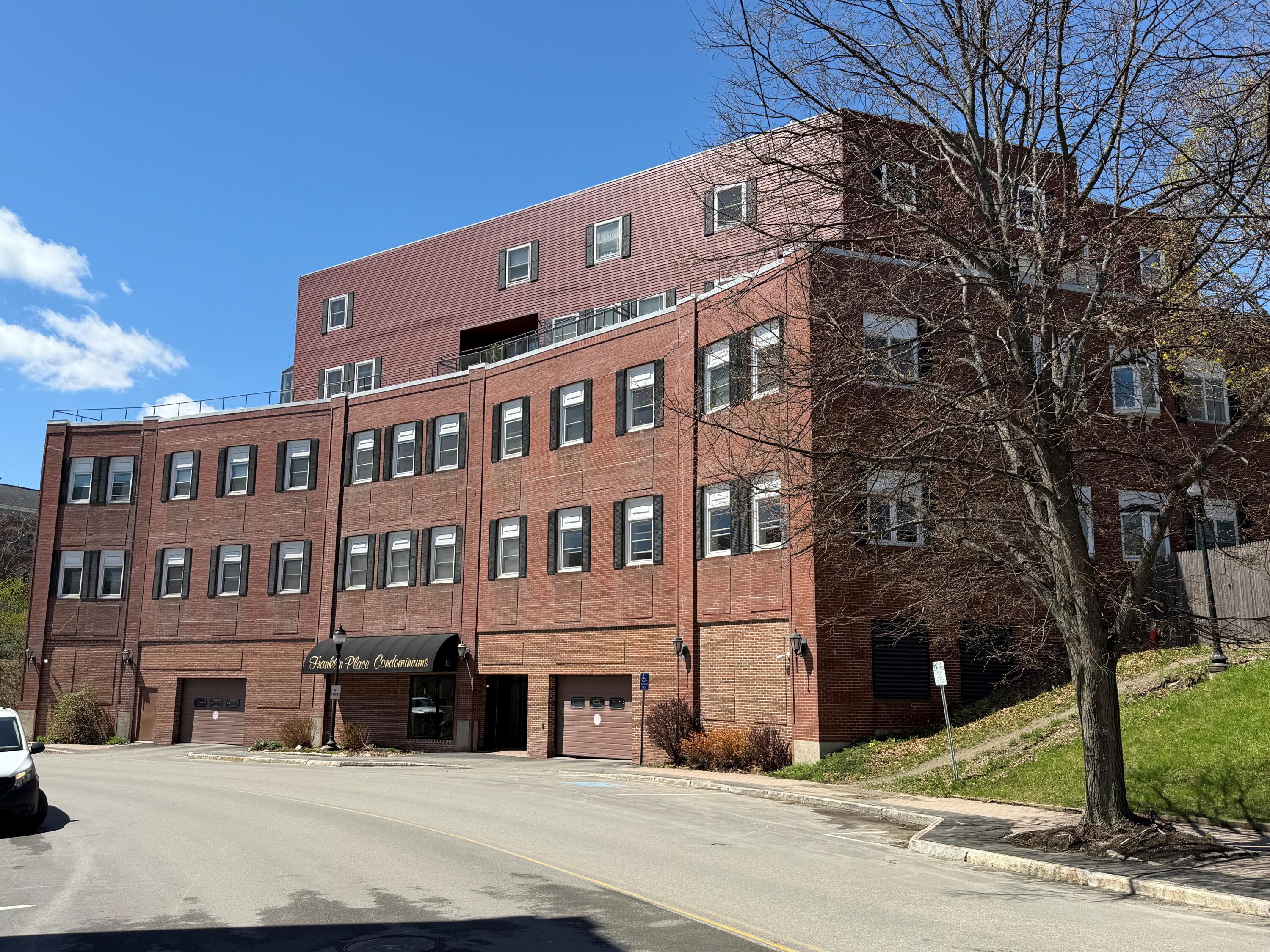 112 Franklin Street C6 — photo